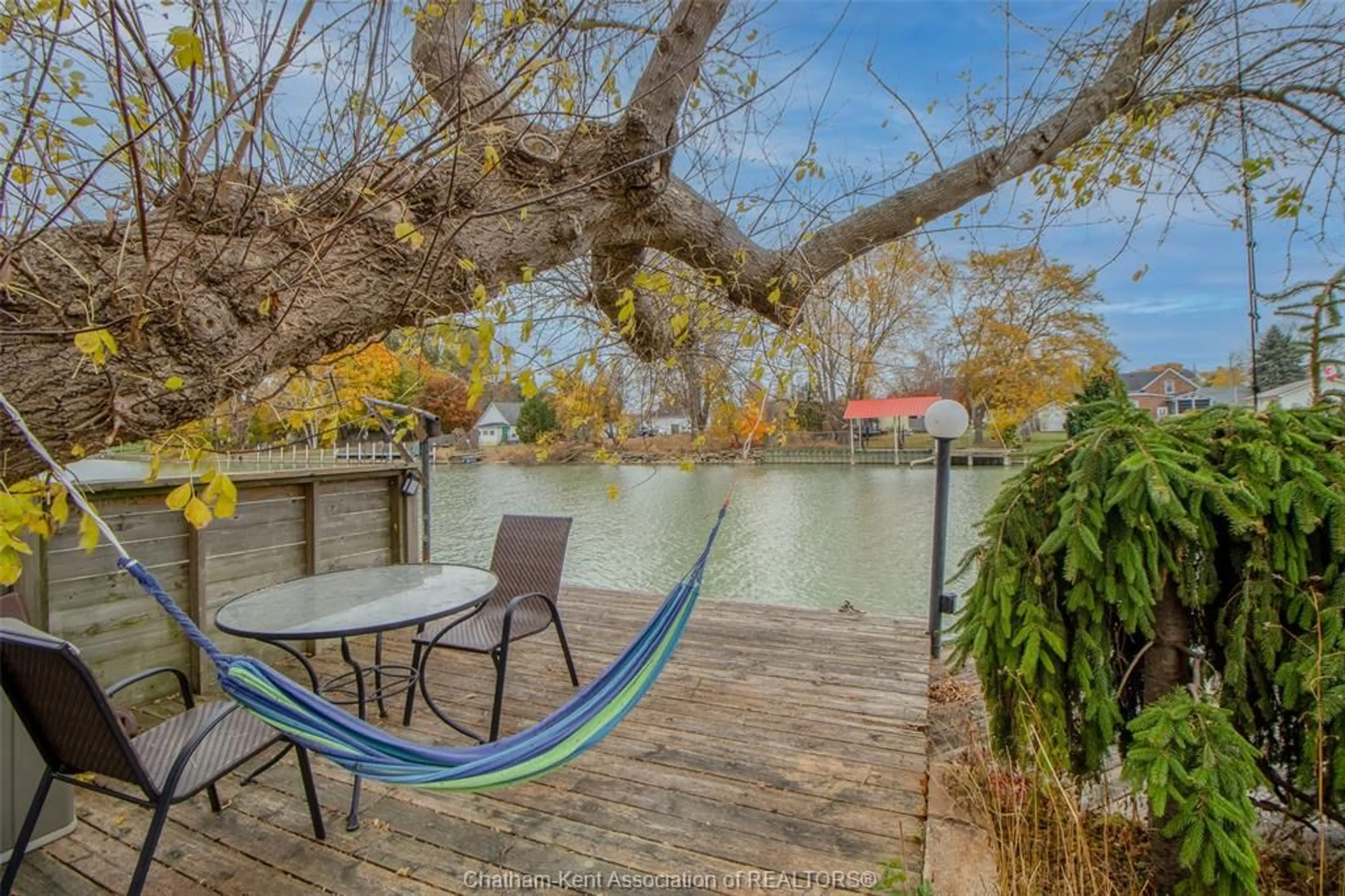 Patio, water/lake/river/ocean view for 148 Margaret St, Wallaceburg Ontario N8A 2A1