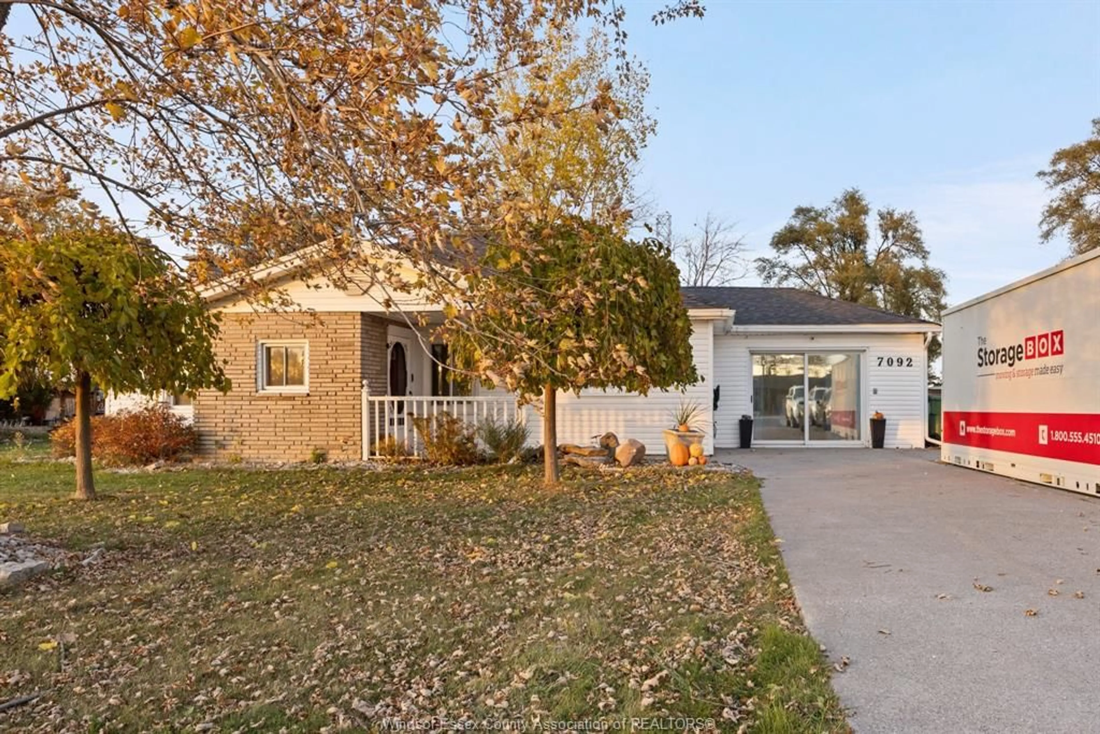 Unknown for 7092 HIGHWAY 3, Tecumseh Ontario N0R 1K0