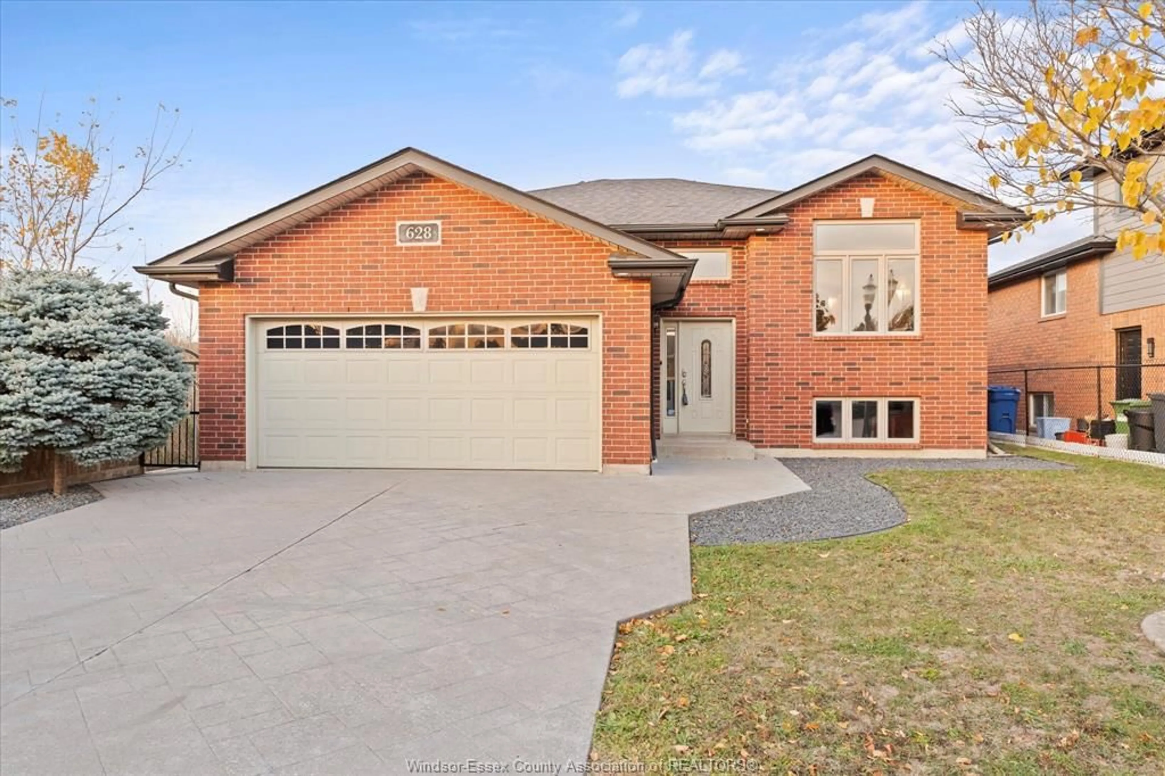 Home with brick exterior material, street for 628 ALPENROSE Crt, Windsor Ontario N9G 2Z7