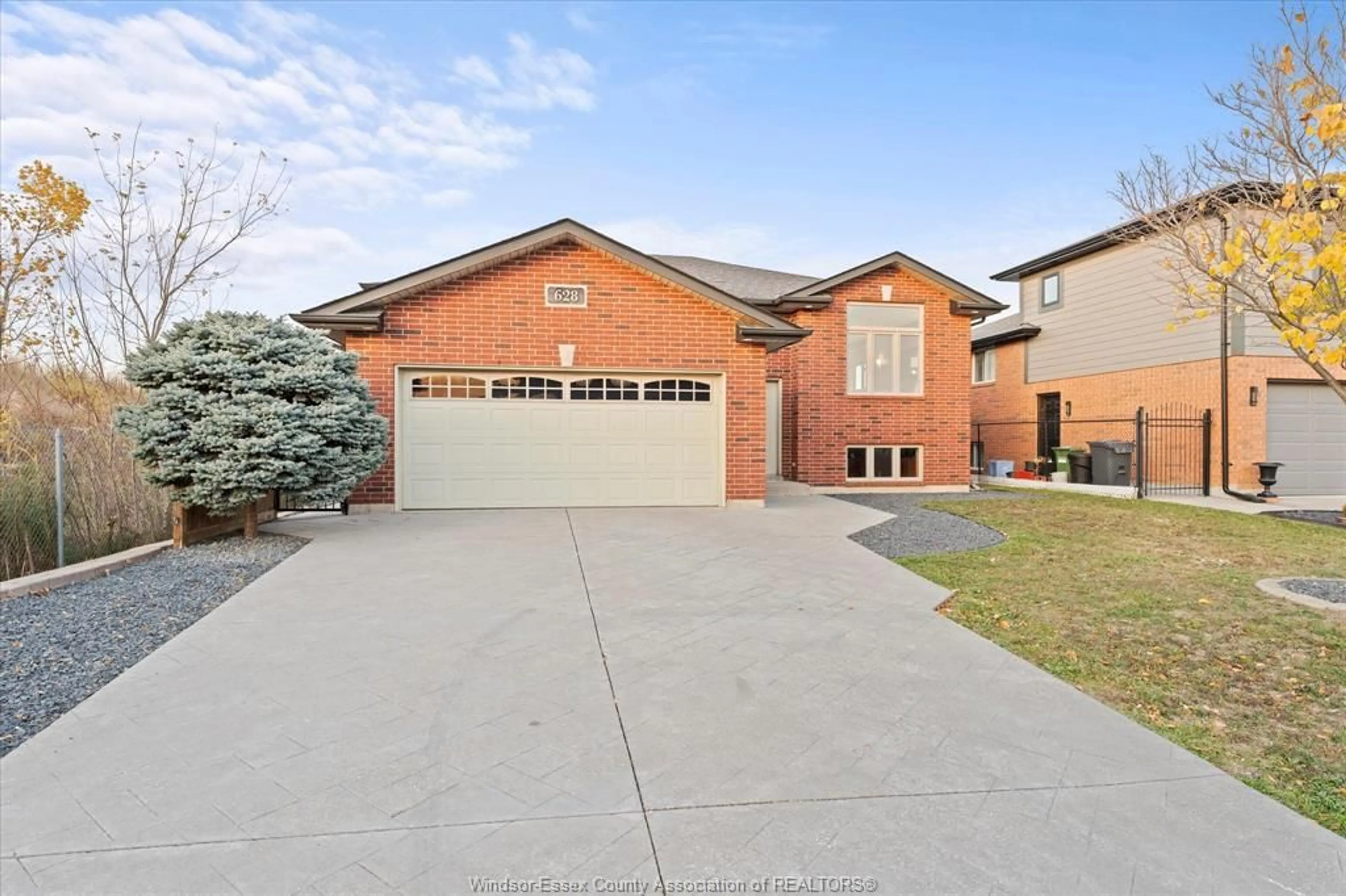 Home with brick exterior material, street for 628 ALPENROSE Crt, Windsor Ontario N9G 2Z7