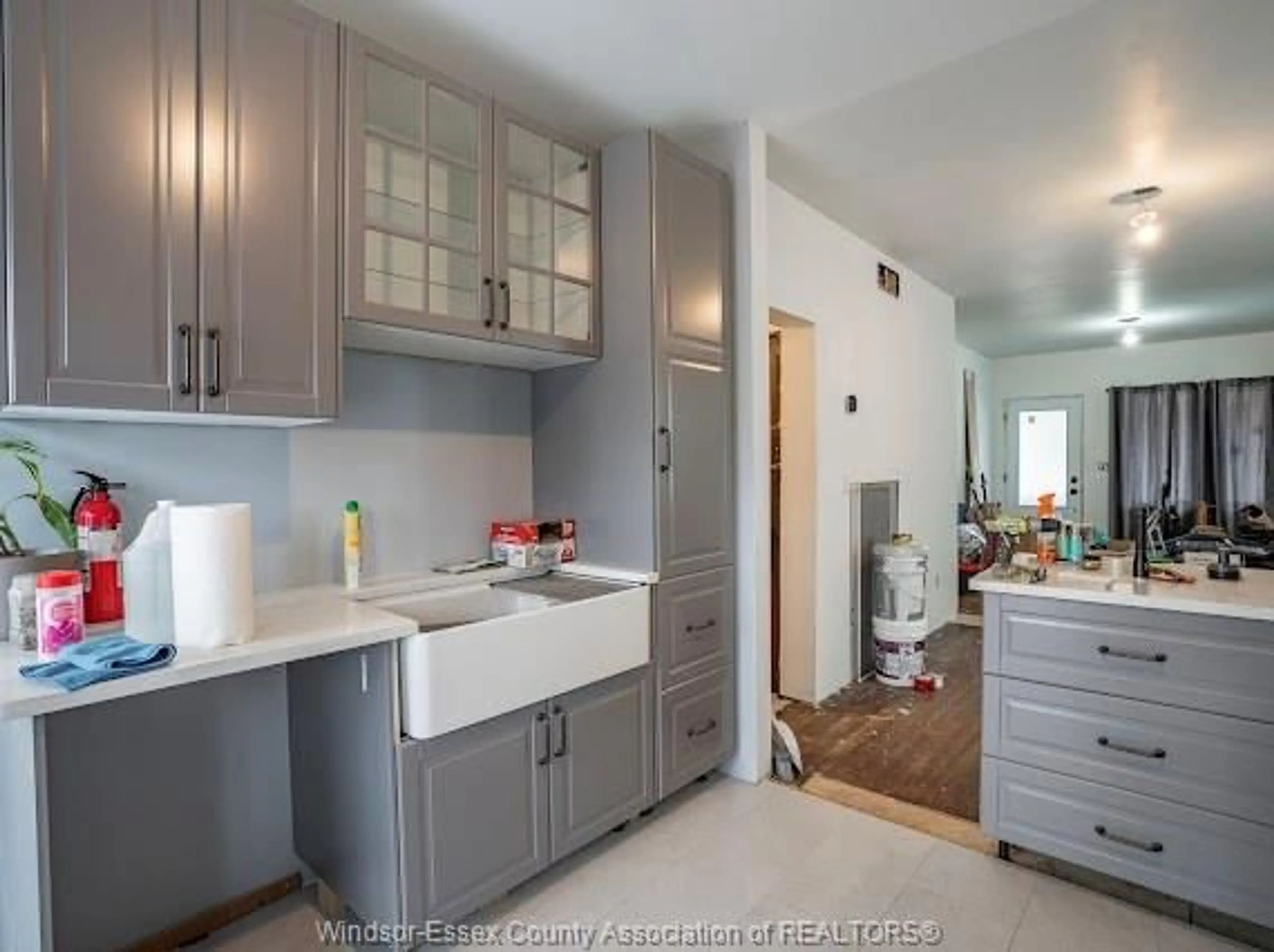 Unknown for 1135 CHURCH, Windsor Ontario N9A 4V5