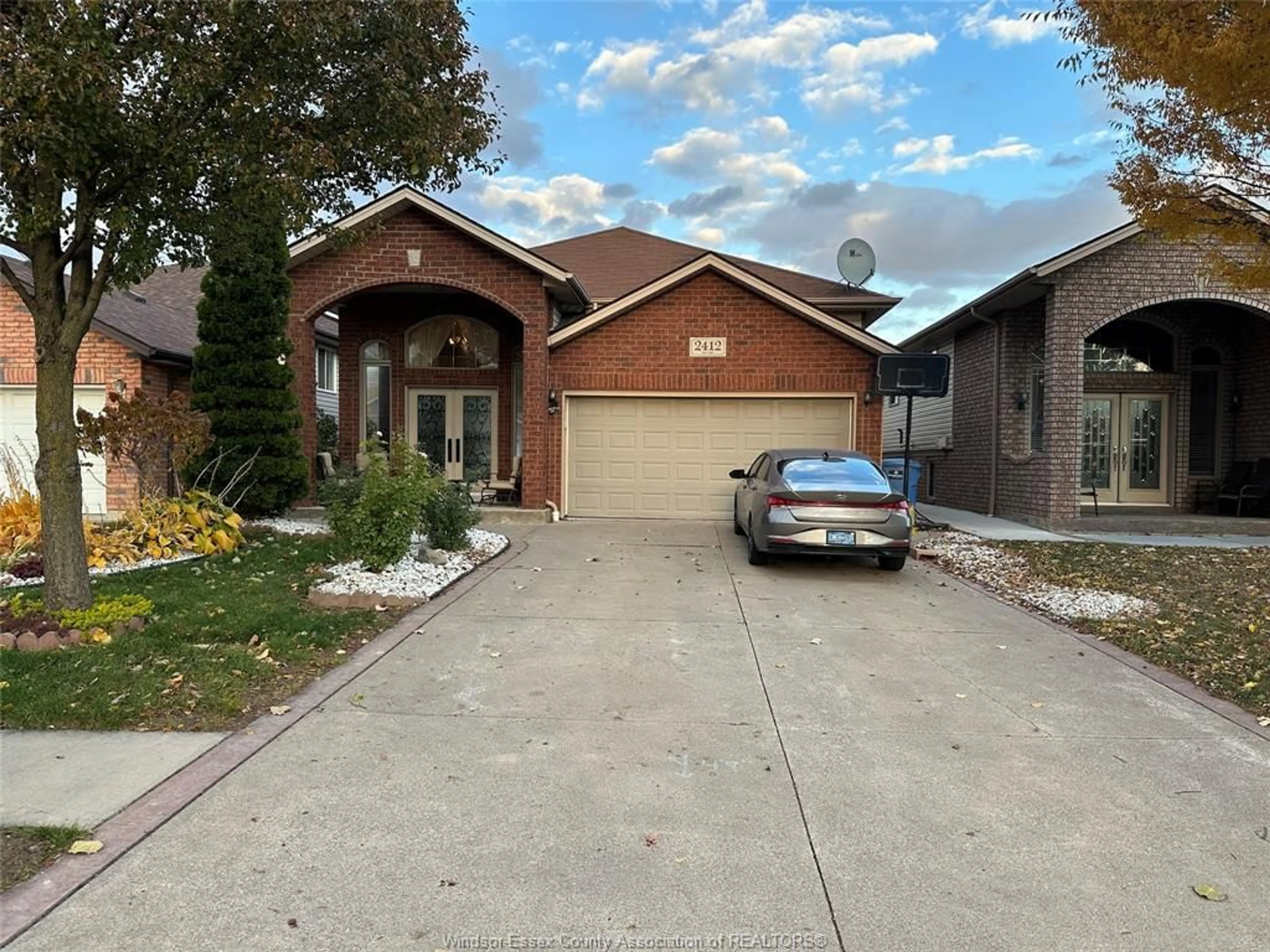 Home with brick exterior material, street for 2412 ASKIN Ave, Windsor Ontario N9E 4Z1