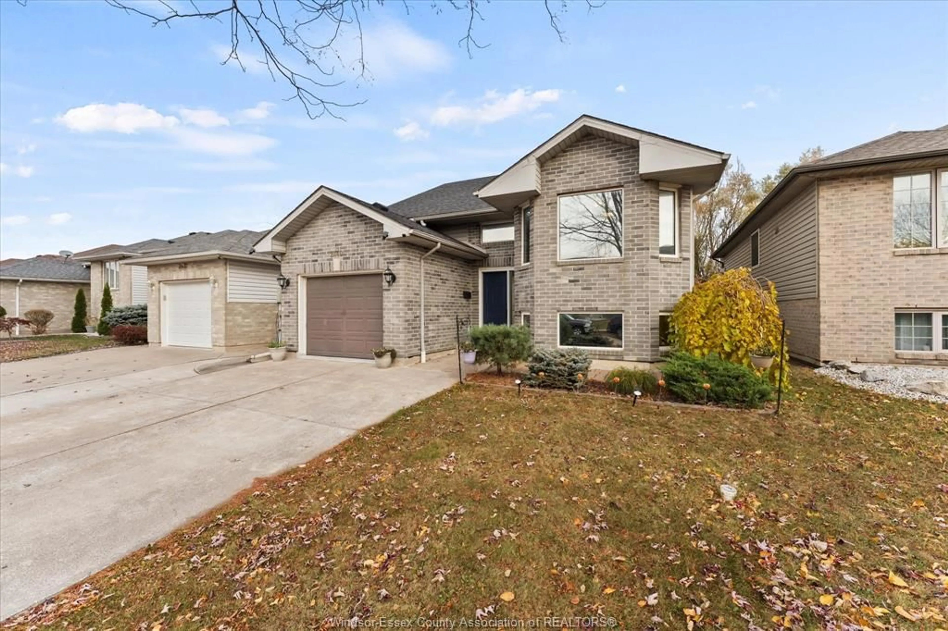 Home with brick exterior material, street for 2440 TIMBERCREST, Windsor Ontario N8P 1S2