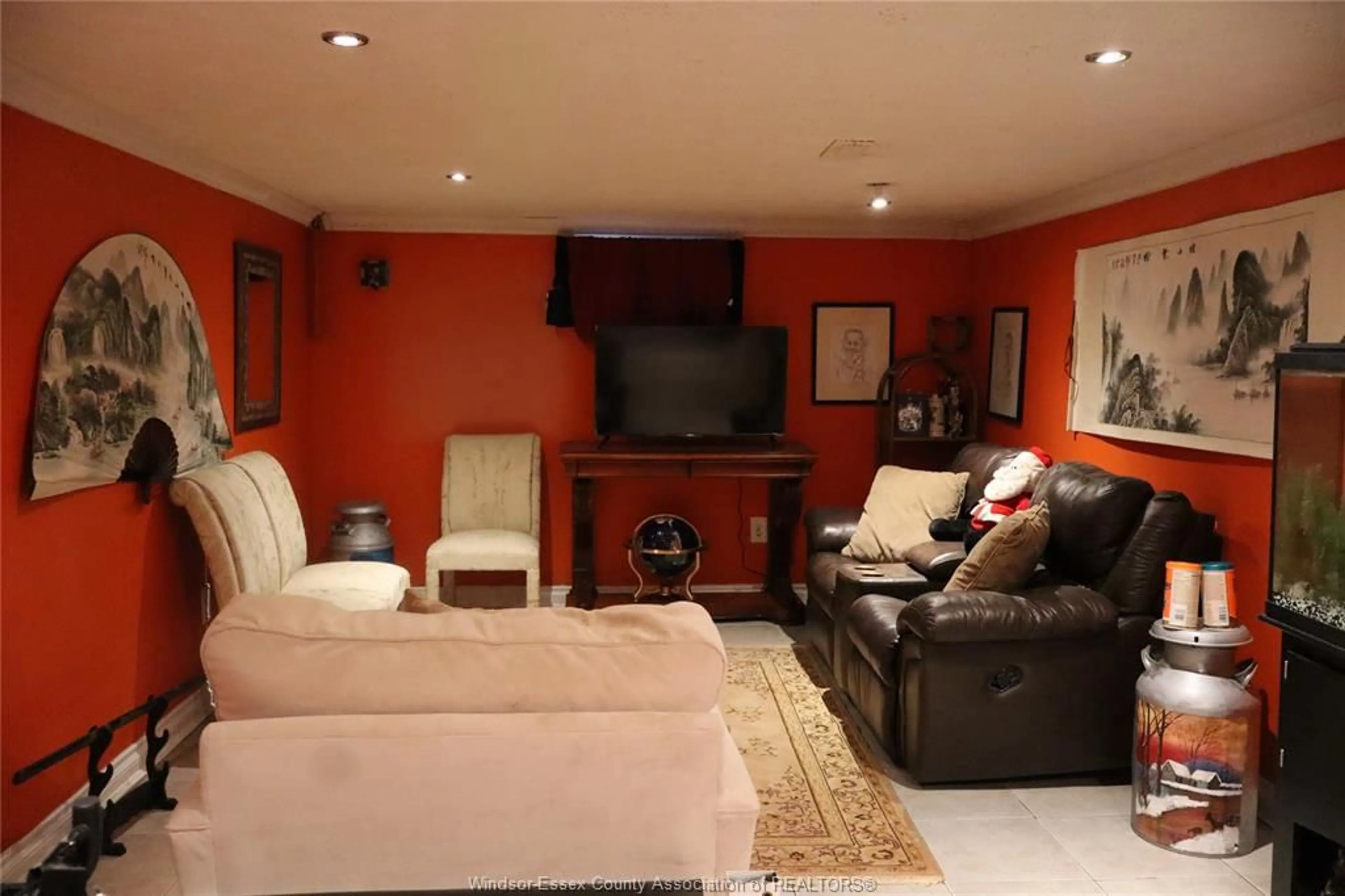 Unknown for 3086 AVONDALE Ave, Windsor Ontario N9E 1X3