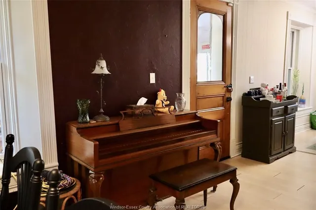 933 WEST SHORE Rd, Pelee Island 5