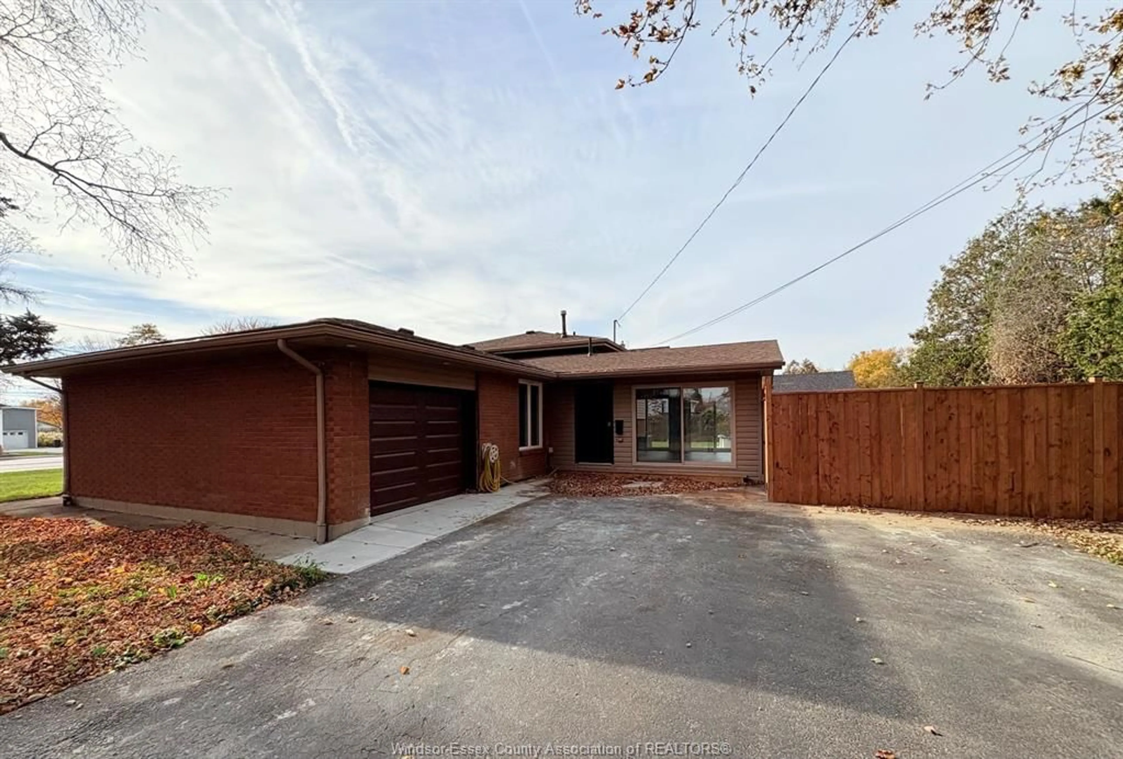 Unknown for 380 HIGHWAY 18, LaSalle Ontario N9J 1Z7