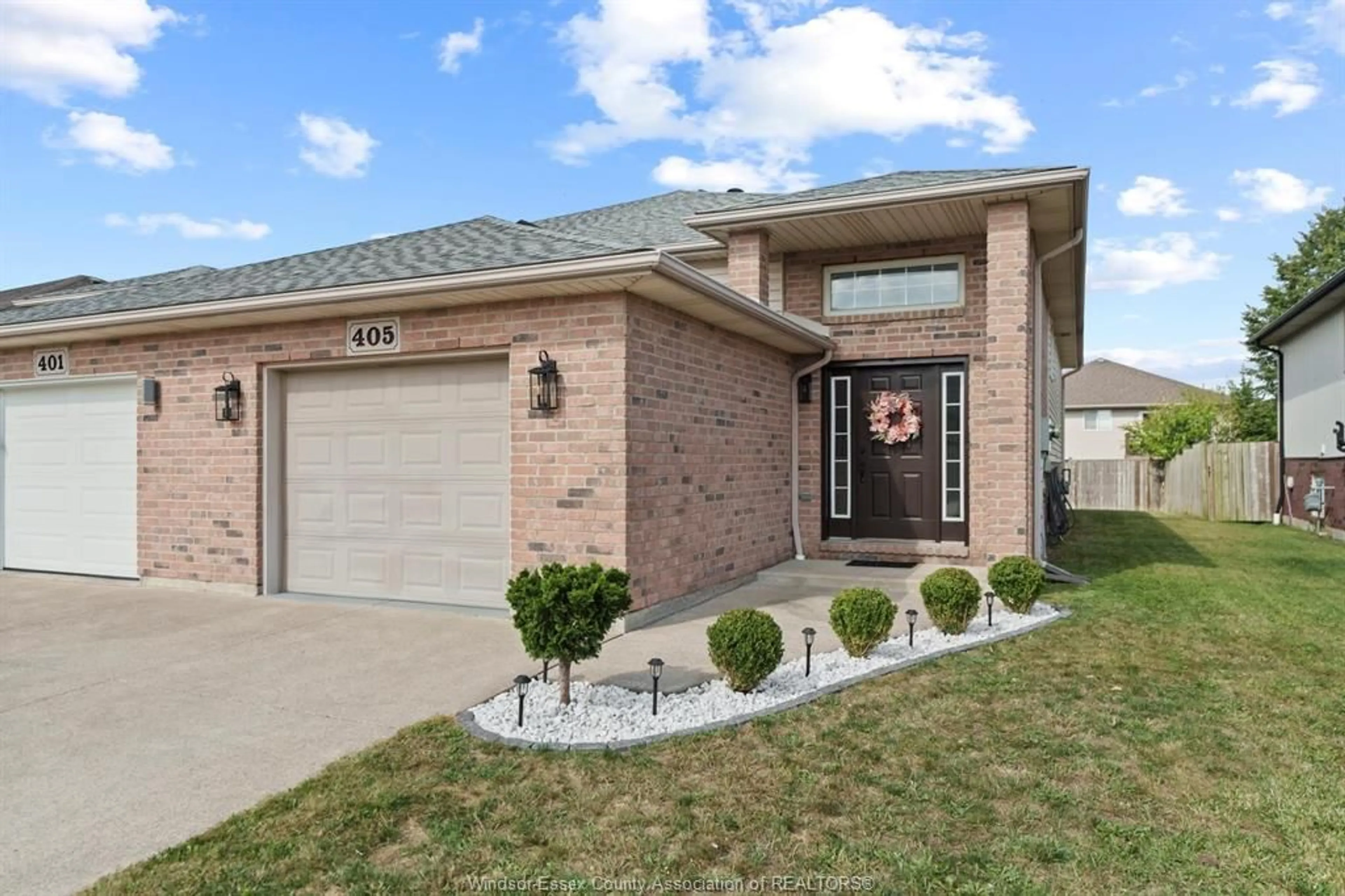 Home with brick exterior material, street for 405 JEWEL St, LaSalle Ontario N9J 3X4