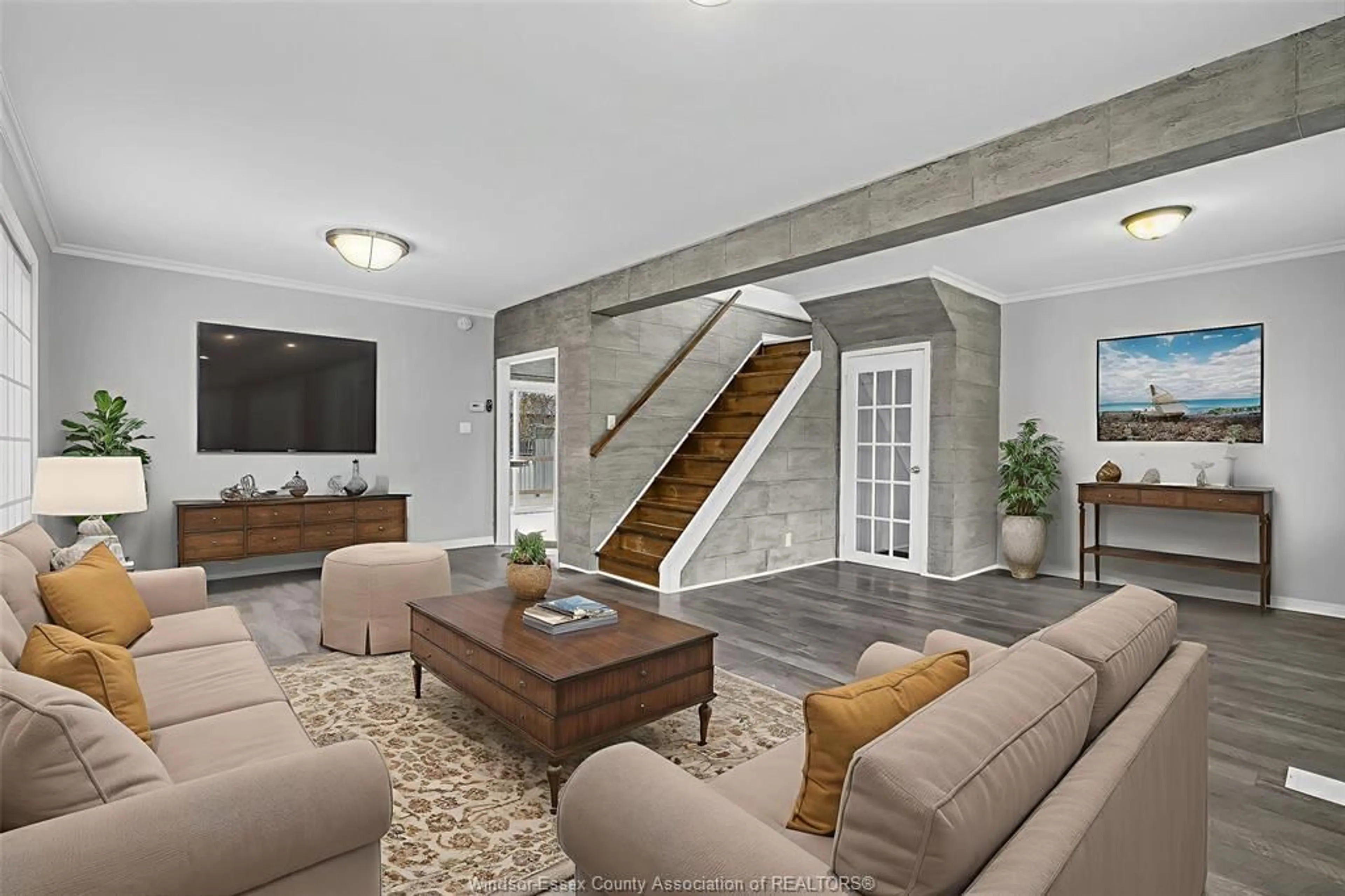 Living room with furniture, unknown for 1107 UNIVERSITY Ave, Windsor Ontario N9A 3A5