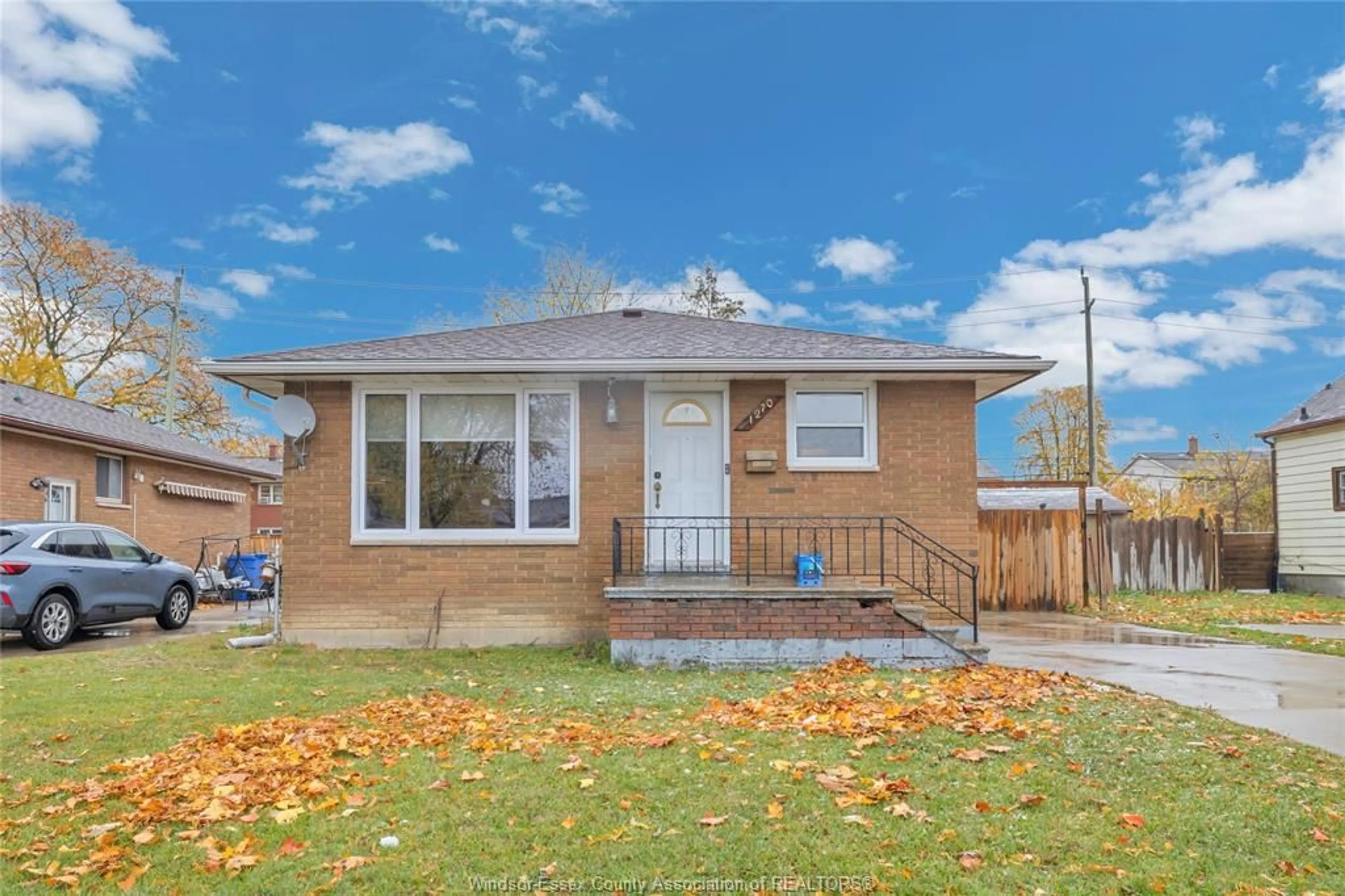 Home with brick exterior material, street for 1270 LAURENDEAU, Windsor Ontario N8Y 4B5