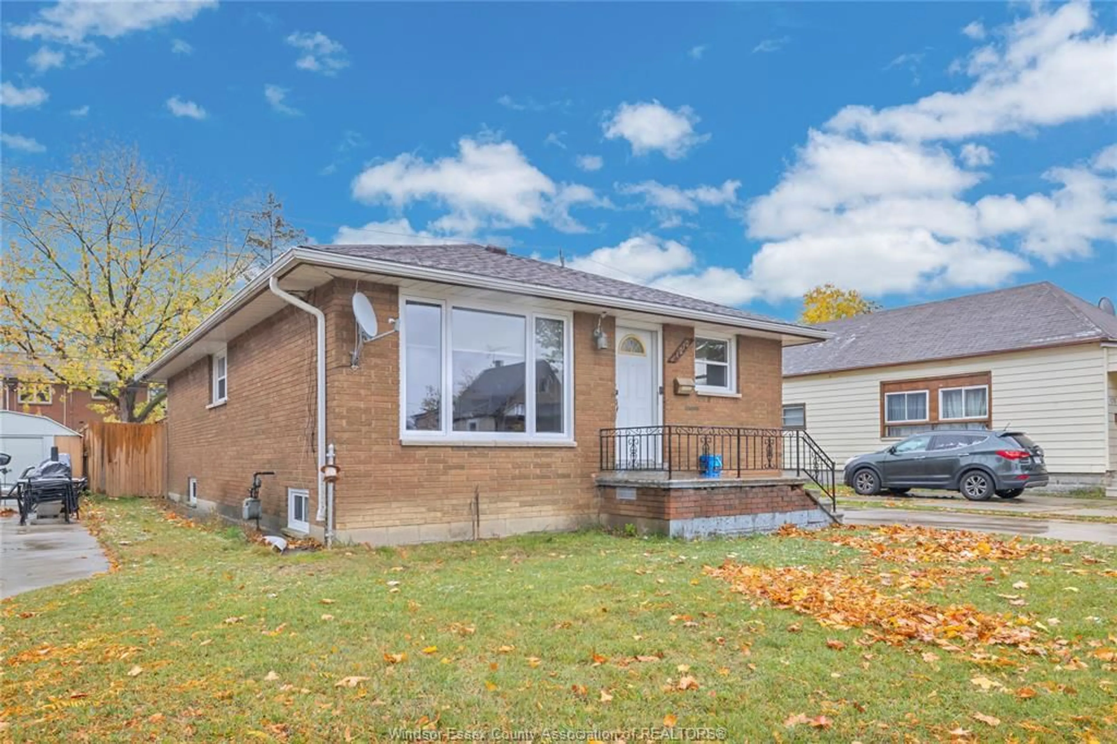 Home with brick exterior material, street for 1270 LAURENDEAU, Windsor Ontario N8Y 4B5