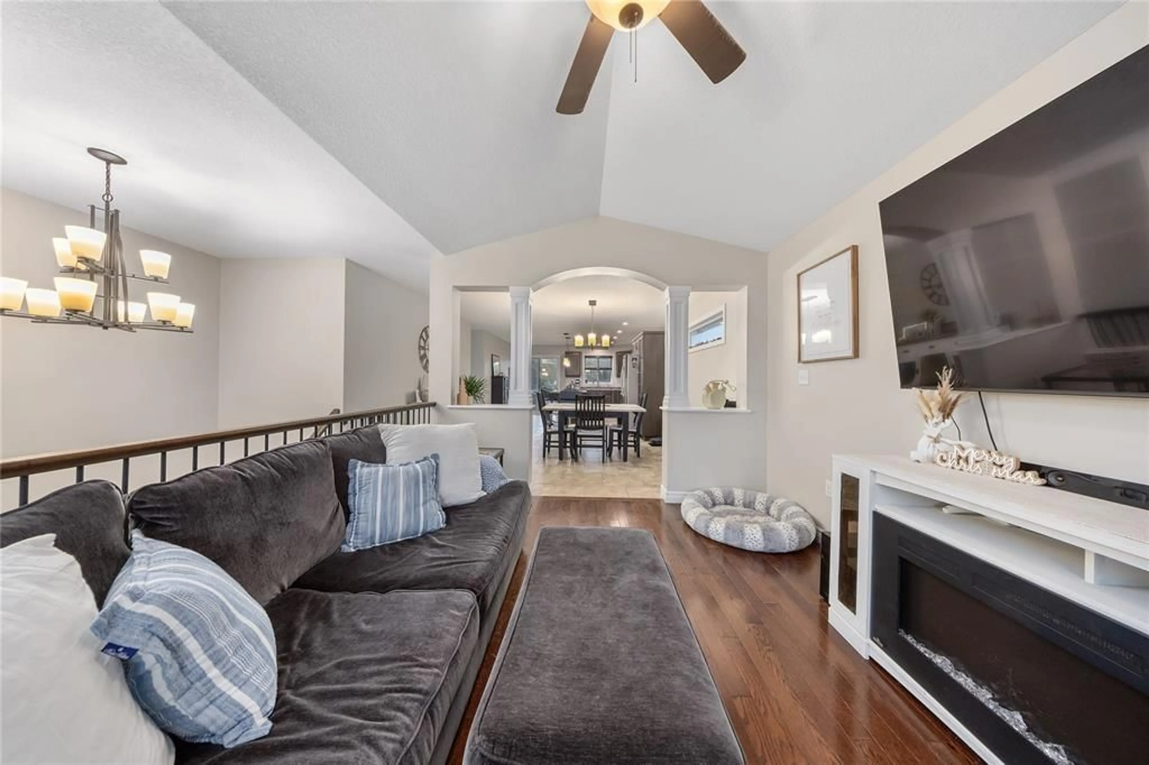 Living room with furniture, unknown for 279 HOMESTRETCH Dr, St Clair Ontario N0N 1G0