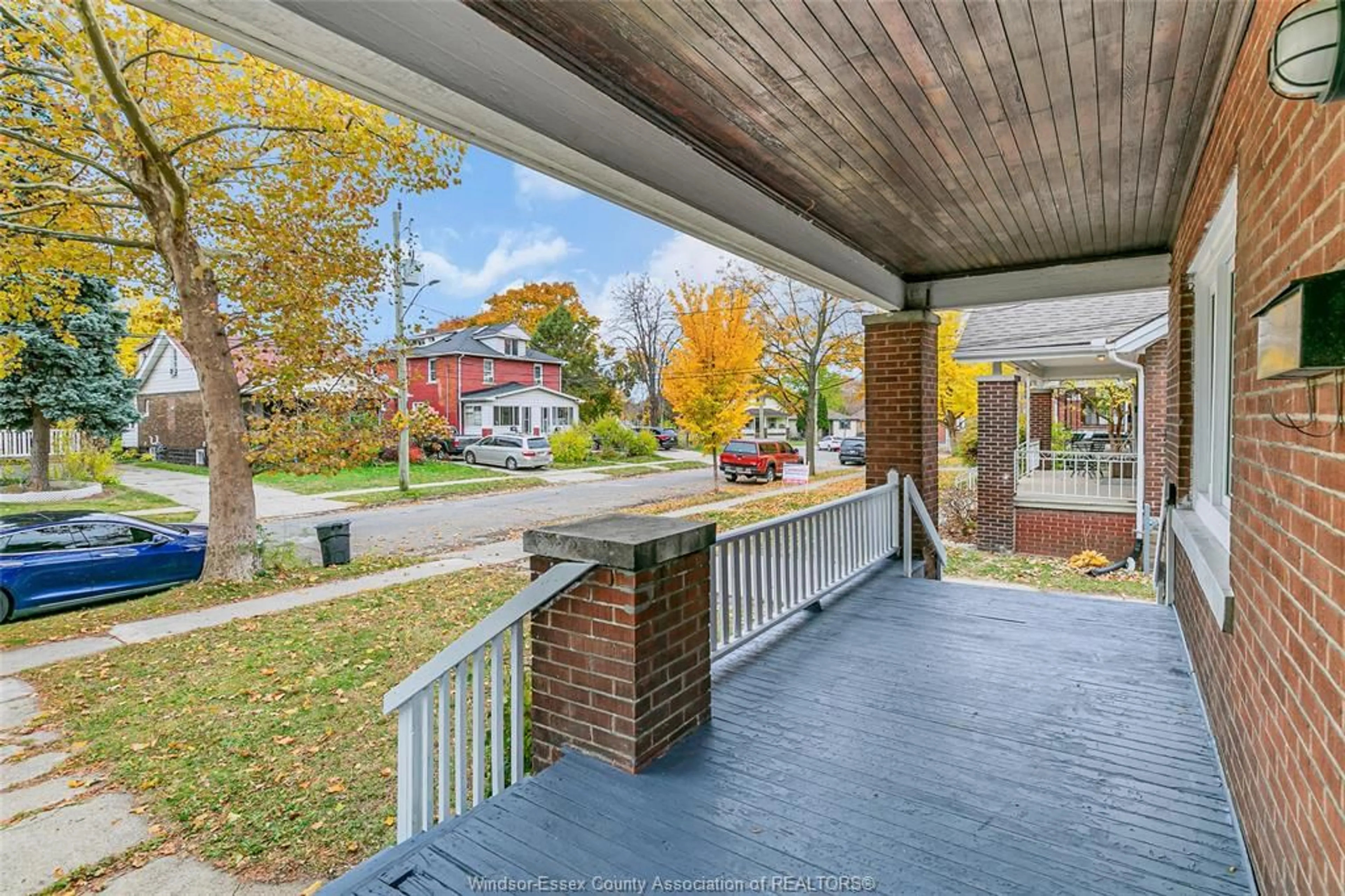 Patio, street for 3230 LINWOOD, Windsor Ontario N9C 1P8