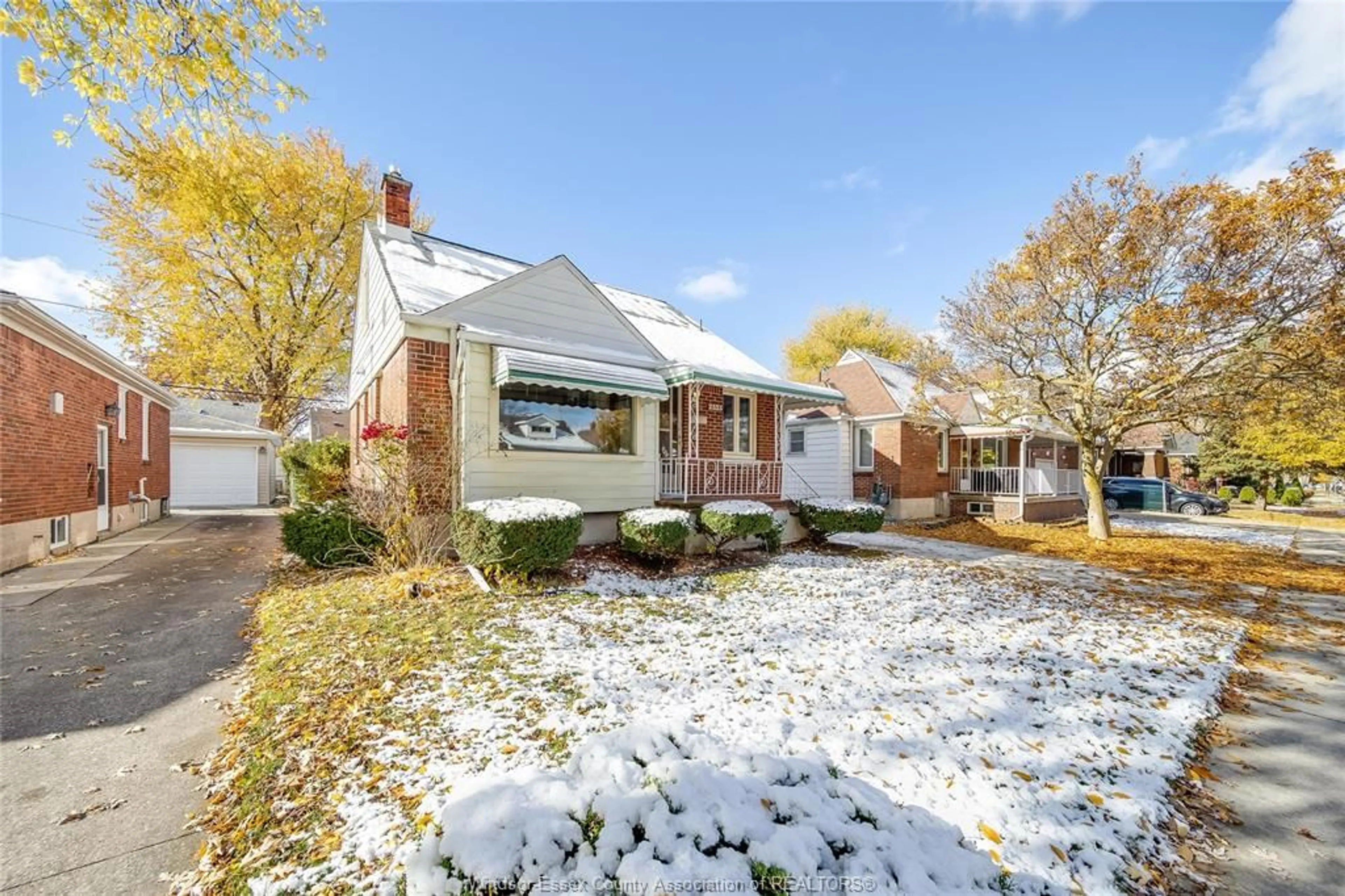 Home with brick exterior material, street for 2333 FRASER Ave, Windsor Ontario N8X 3Z8