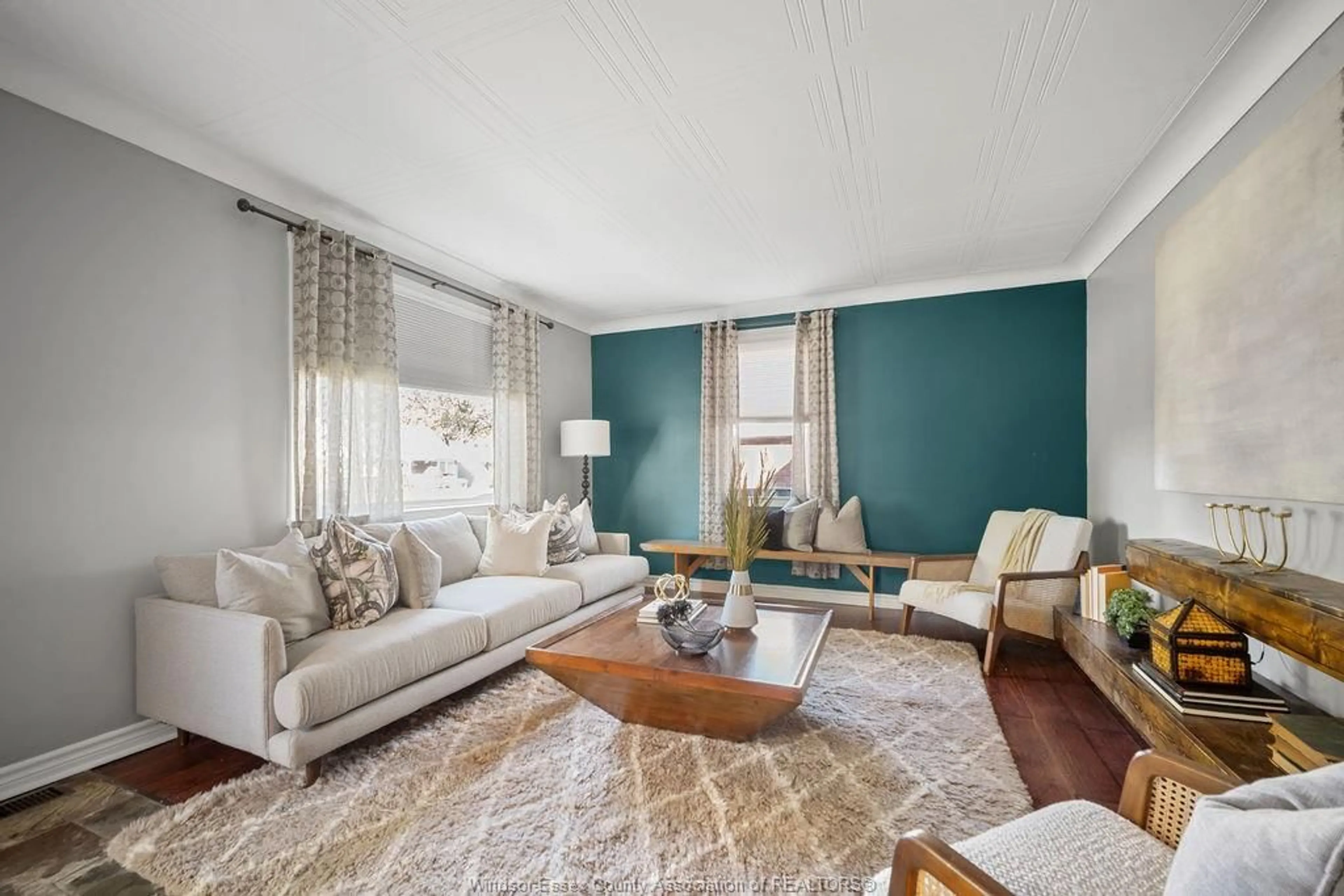 Living room with furniture, unknown for 3190 RANDOLPH Ave, Windsor Ontario N93 3E6