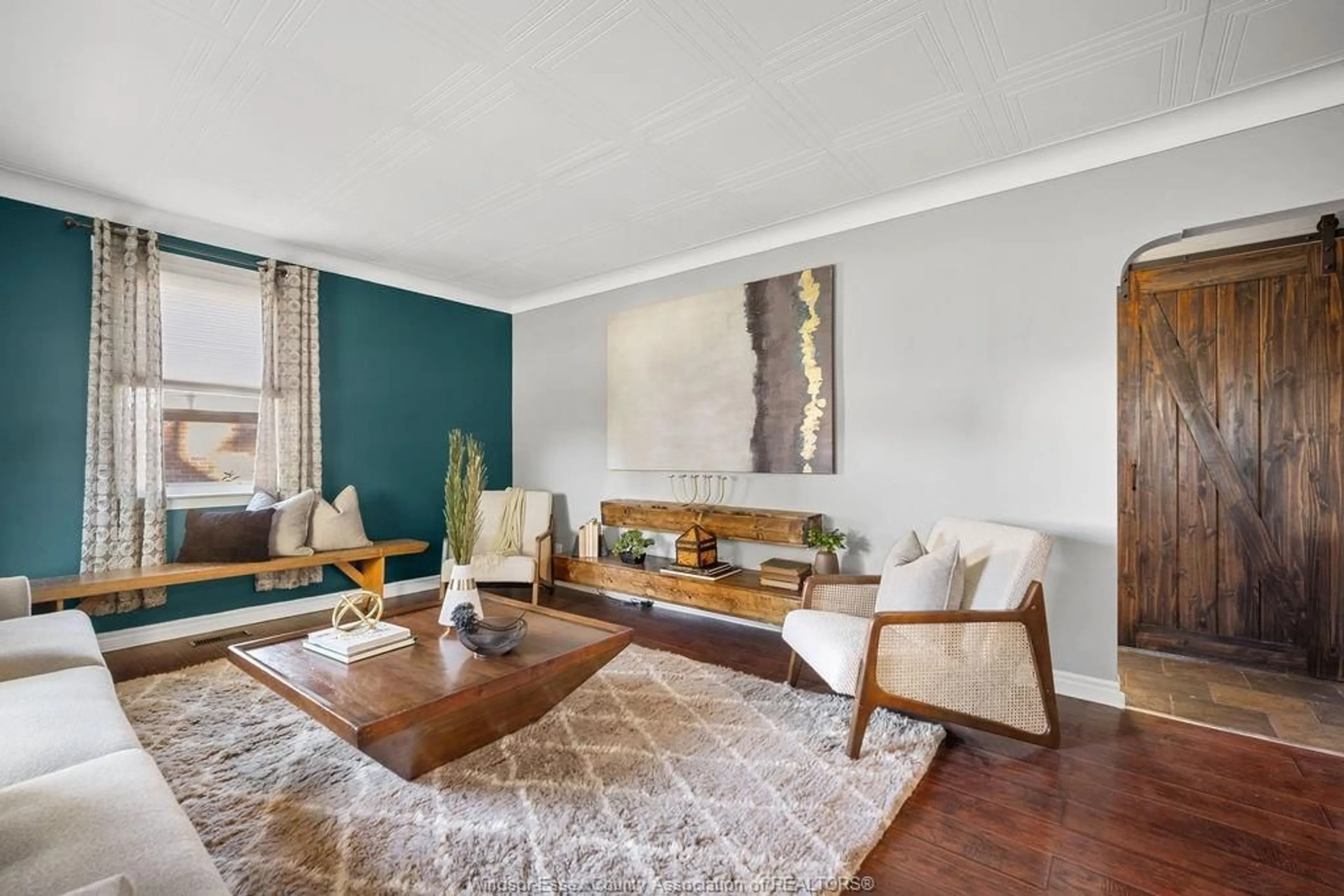 Living room with furniture, unknown for 3190 RANDOLPH Ave, Windsor Ontario N93 3E6