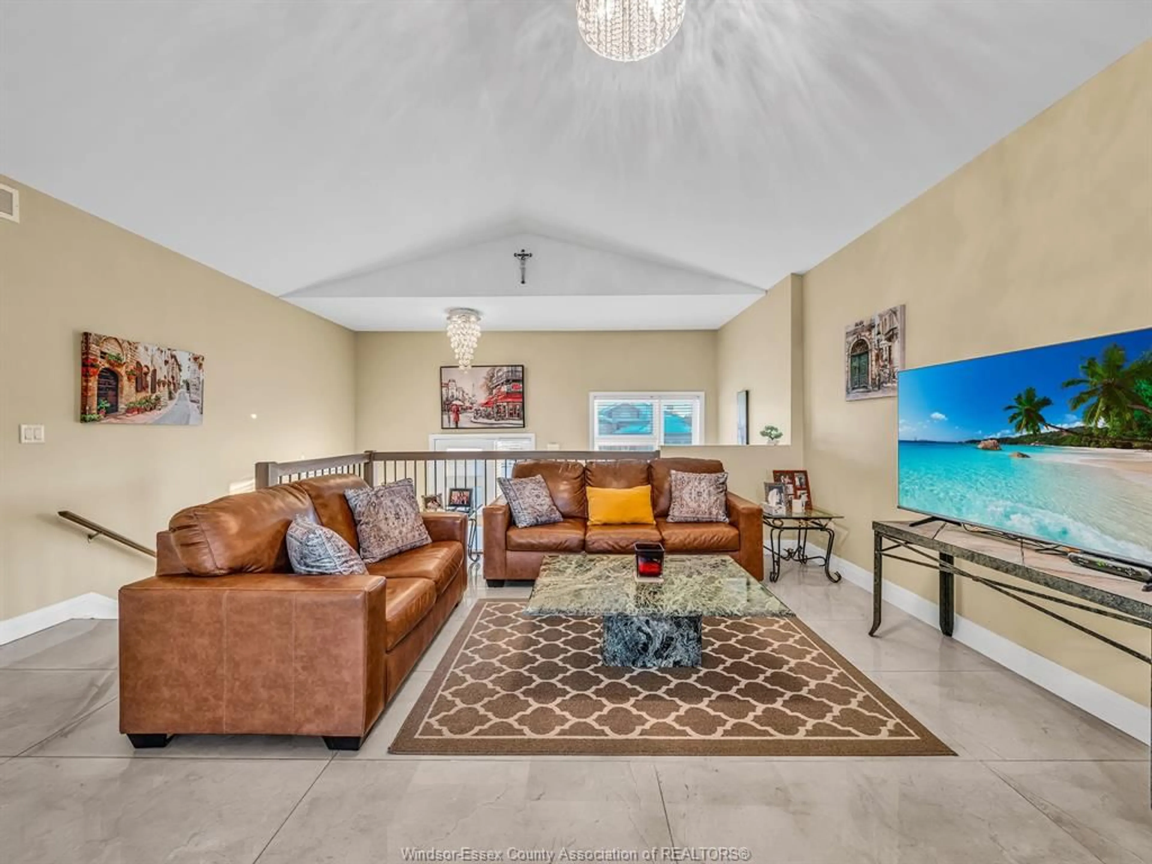 Living room with furniture, unknown for 390 WELSH, Amherstburg Ontario N9V 4C8