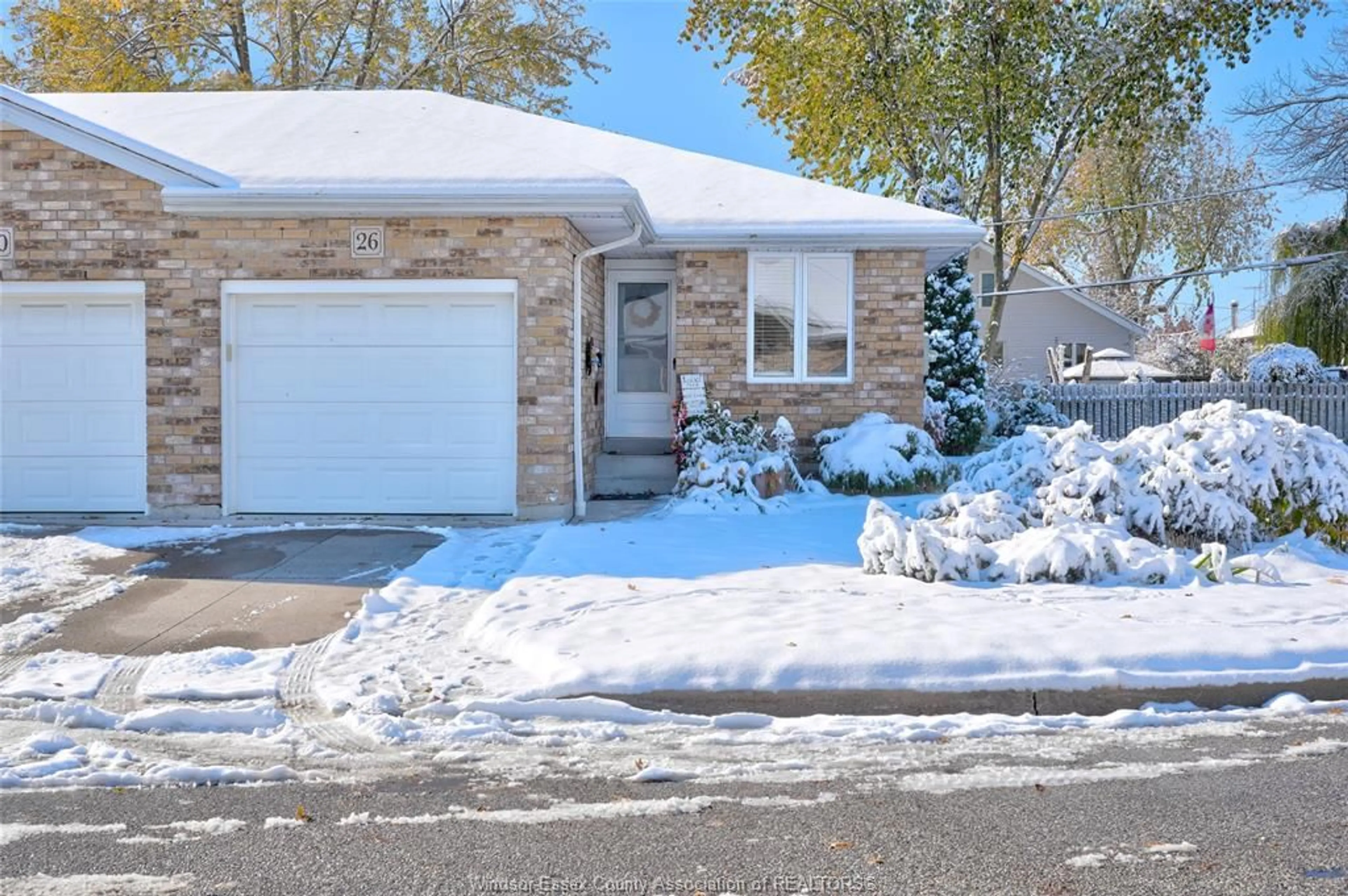 Home with vinyl exterior material, street for 26 CRANBERRY Crt, Essex Ontario N8M 3G5