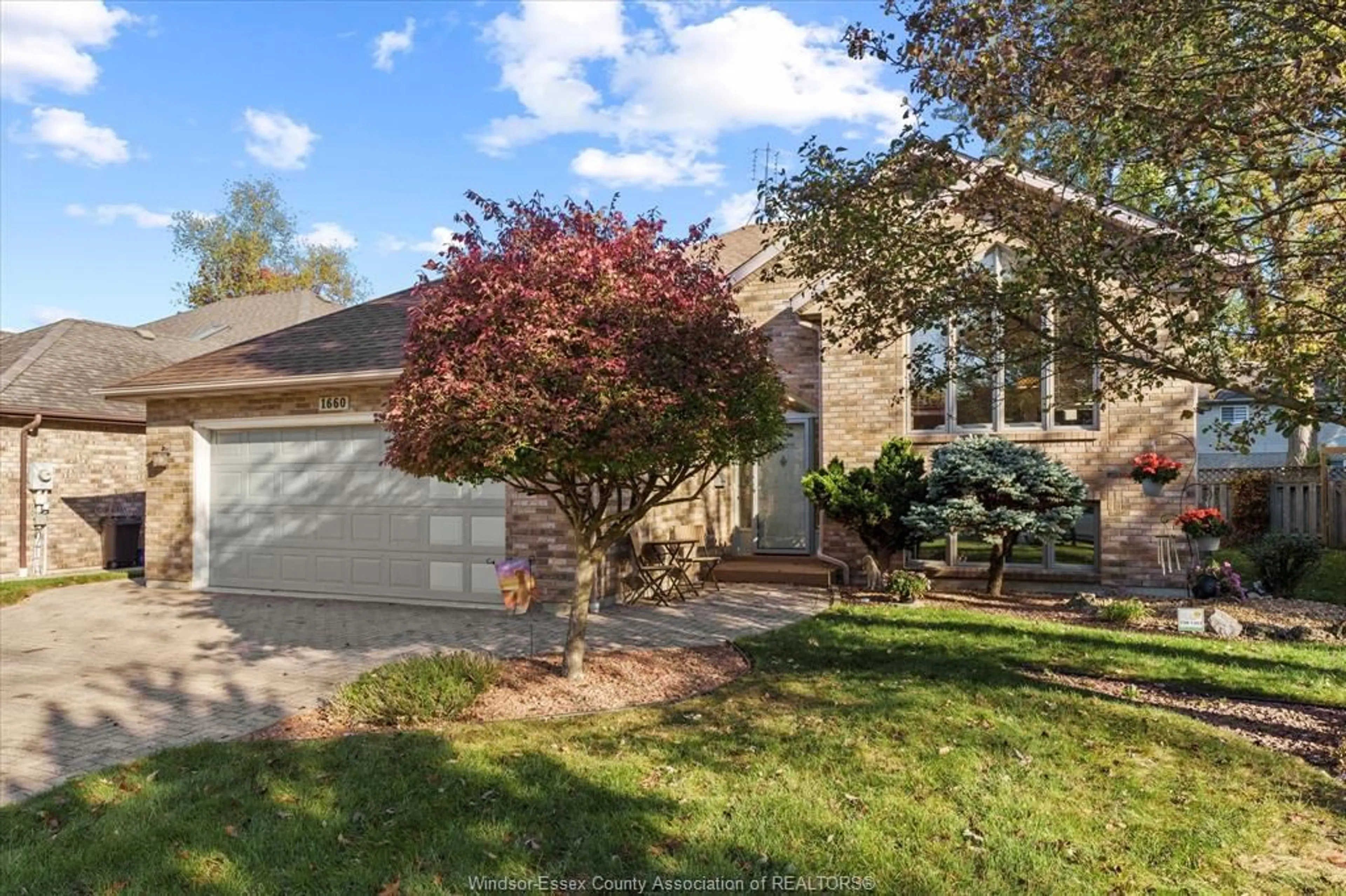 Unknown for 1660 MINTO, LaSalle Ontario N9J 3H2