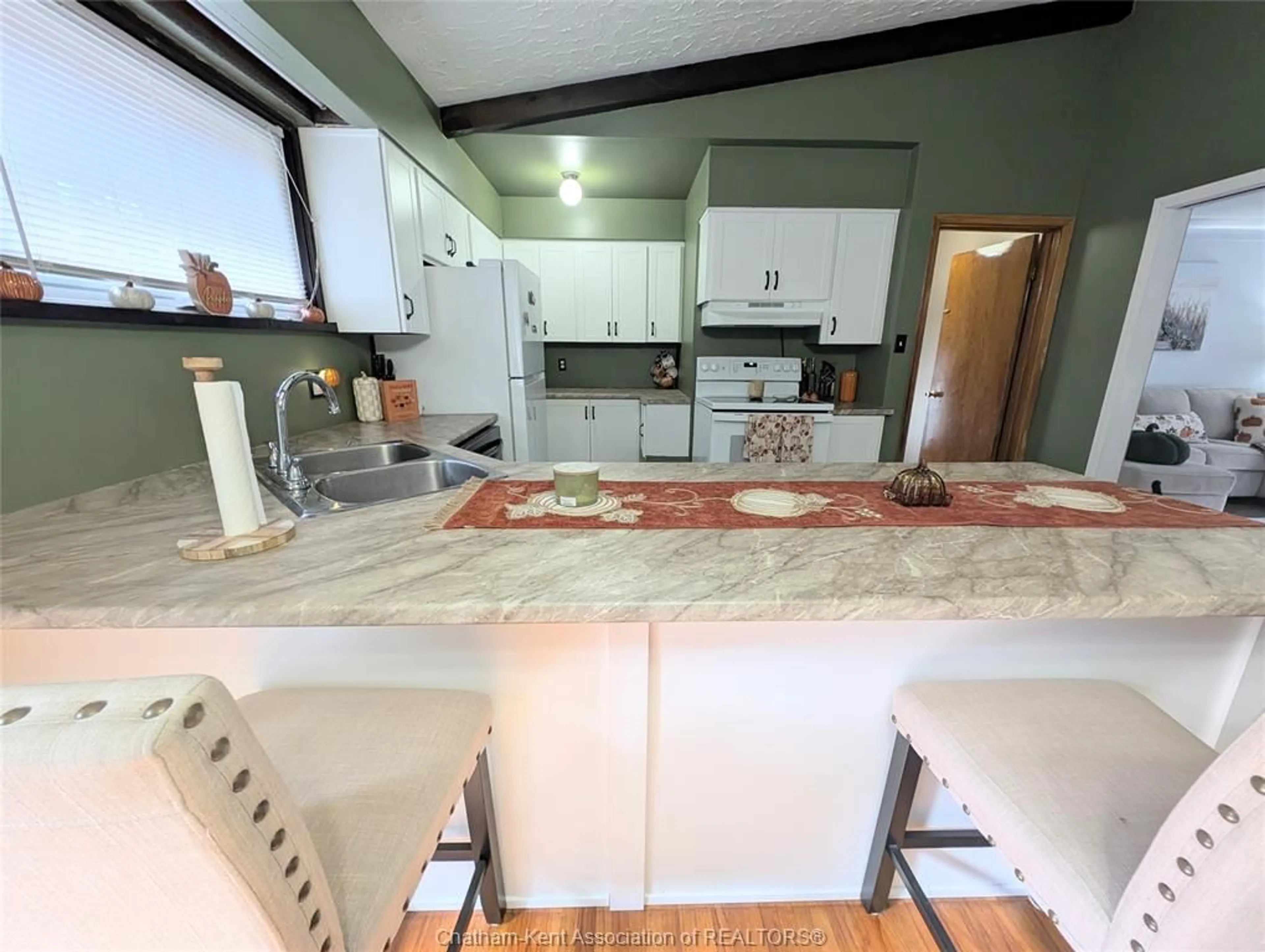 Open concept kitchen, unknown for 112 Churchill St, Chatham Ontario N7L 3T5