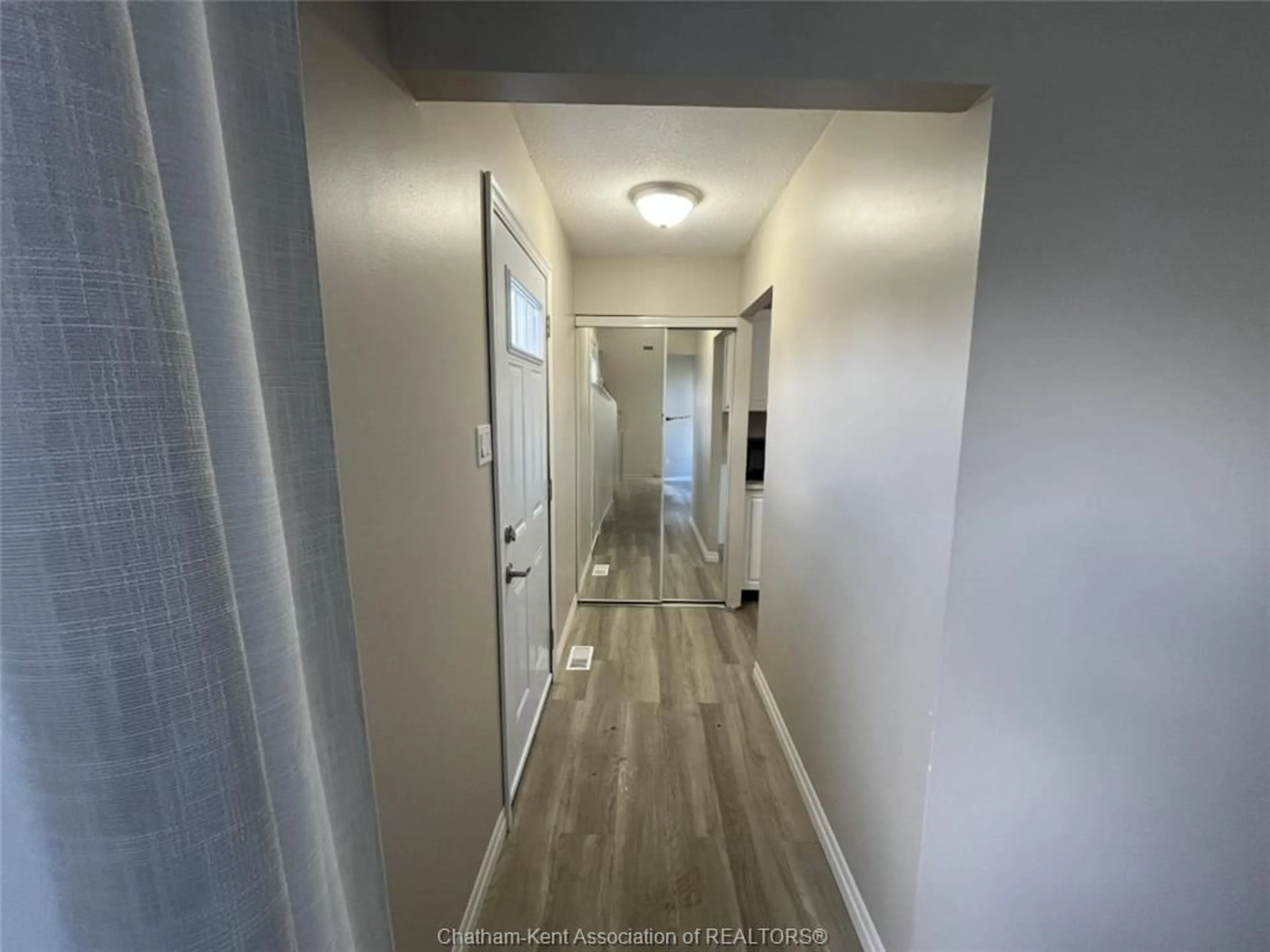 Unknown for 44 LARKWOOD St, Wallaceburg Ontario N8A 4T5