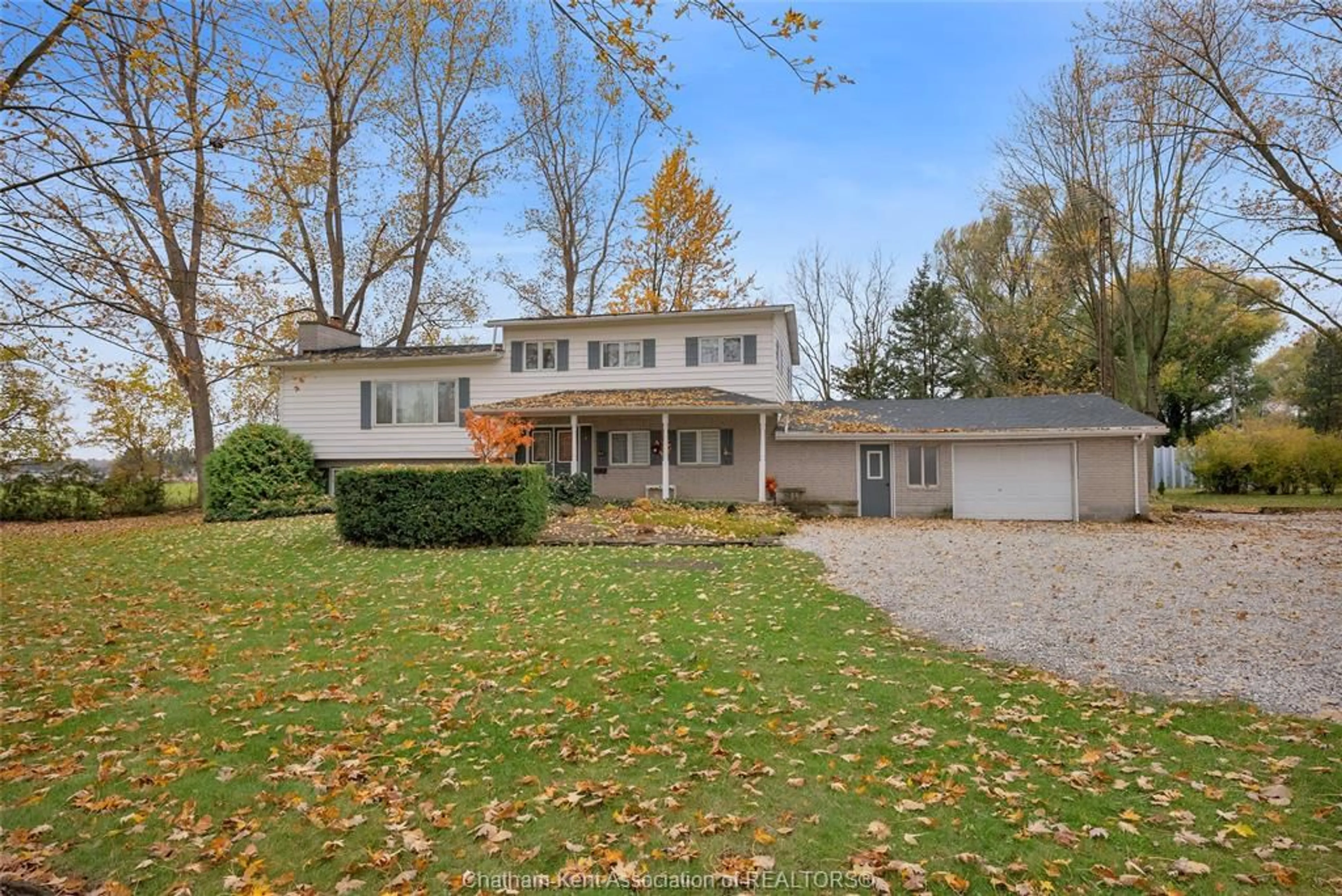 A pic from outside/outdoor area/front of a property/back of a property/a pic from drone, street for 10374 Shepherds Line, Dresden Ontario N0P 1M0