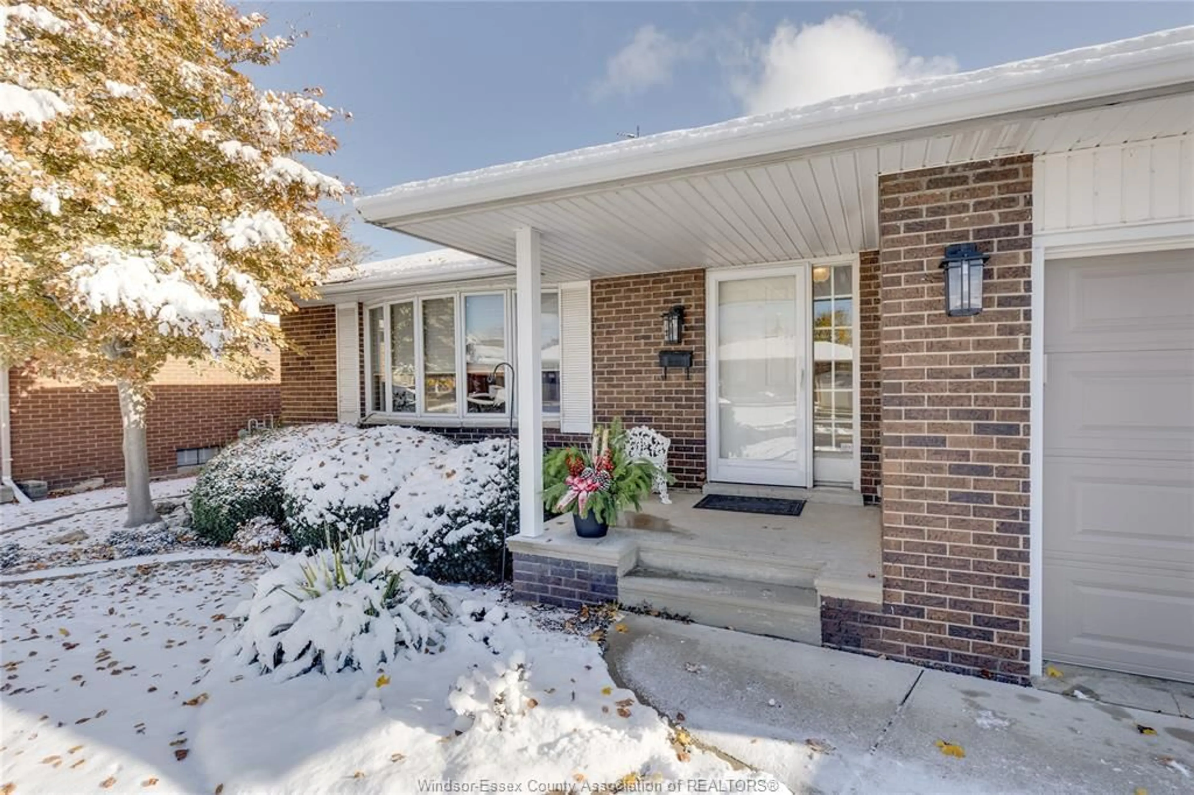 Home with brick exterior material, street for 9241 ESPLANADE Dr, Windsor Ontario N8R 1J2