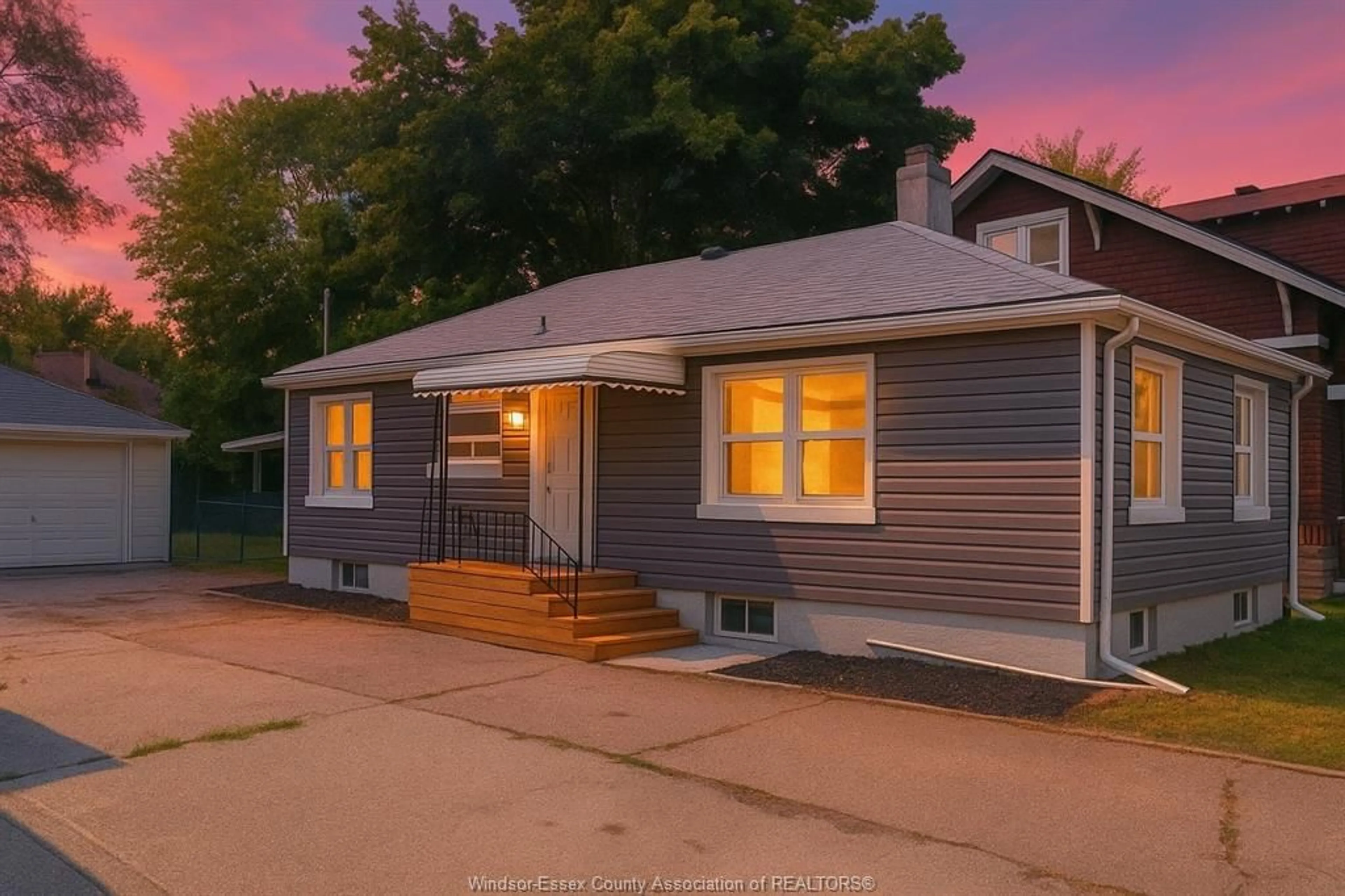 Home with vinyl exterior material, street for 473 INDIAN Rd, Windsor Ontario N9C 2M3