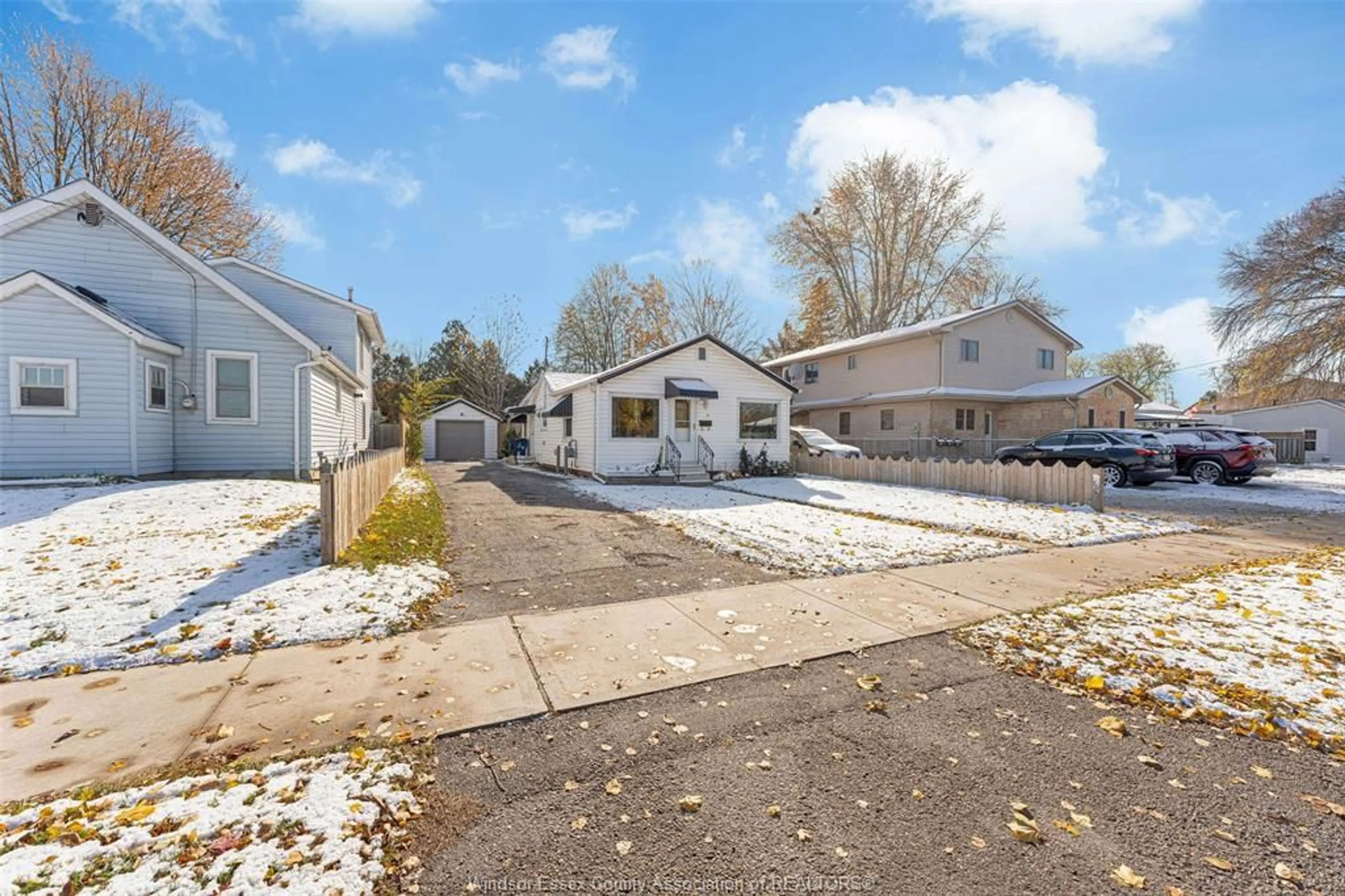 Unknown for 38 MCNAUGHTON Ave, Chatham Ontario N7L 1R1