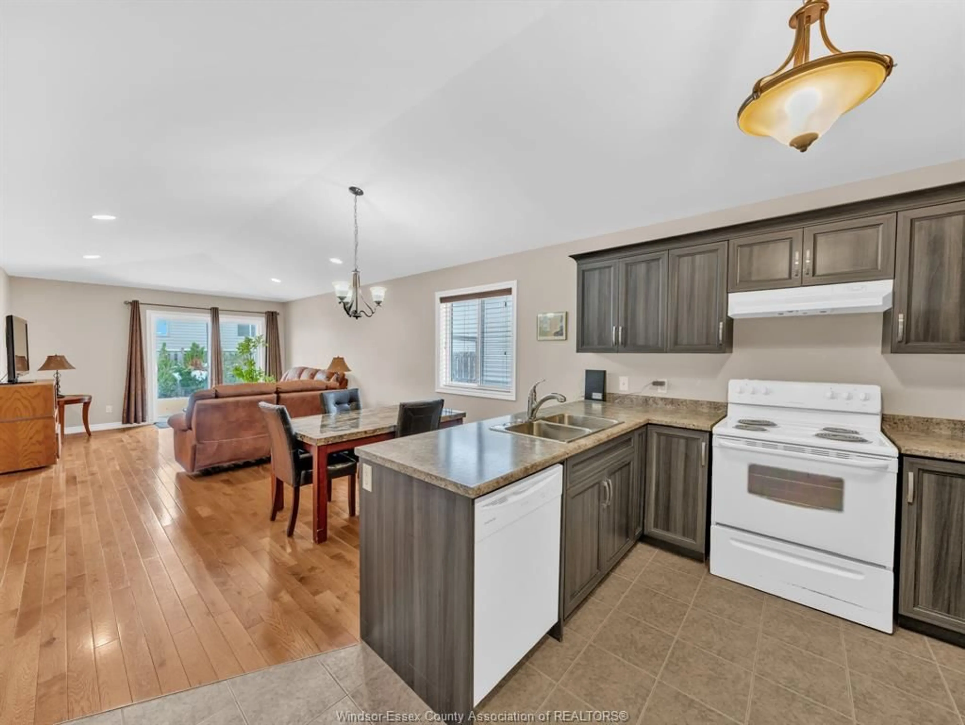 Open concept kitchen, unknown for 3205 Seville, Windsor Ontario N8N 0A3