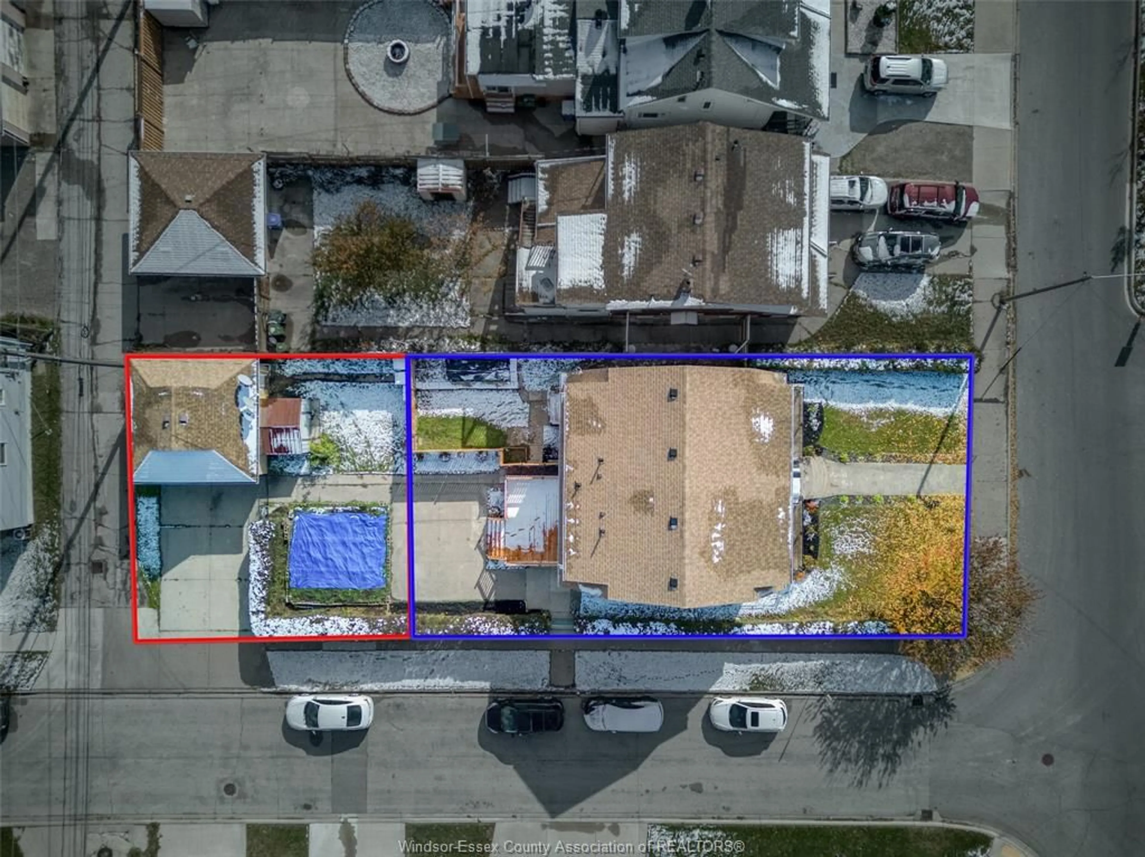 A pic from outside/outdoor area/front of a property/back of a property/a pic from drone, street for 902-904 PARENT AVE., Windsor Ontario N9A 2E3