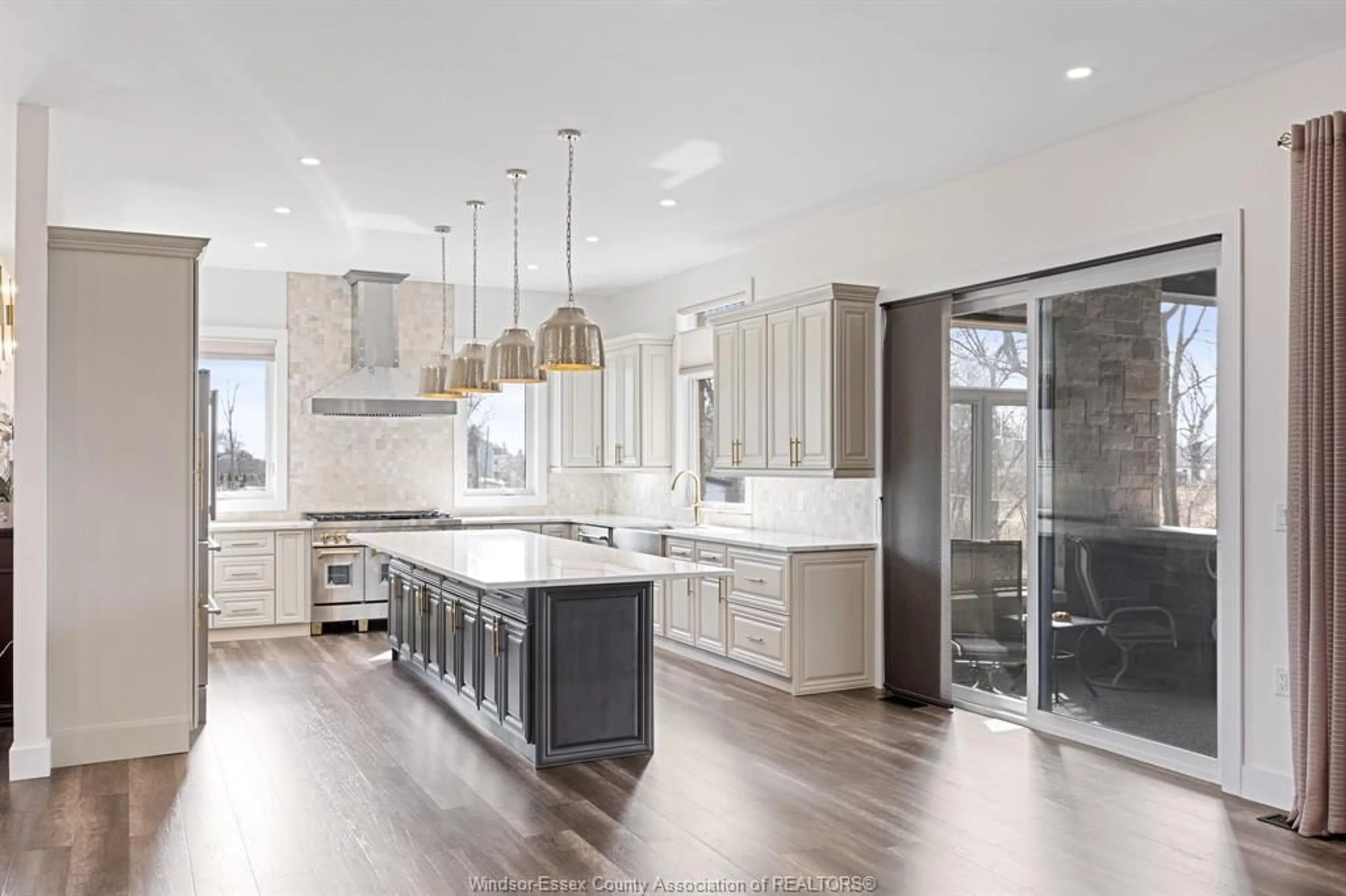 Open concept kitchen, unknown for 184 GRANDVIEW, Kingsville Ontario N9Y 0C6