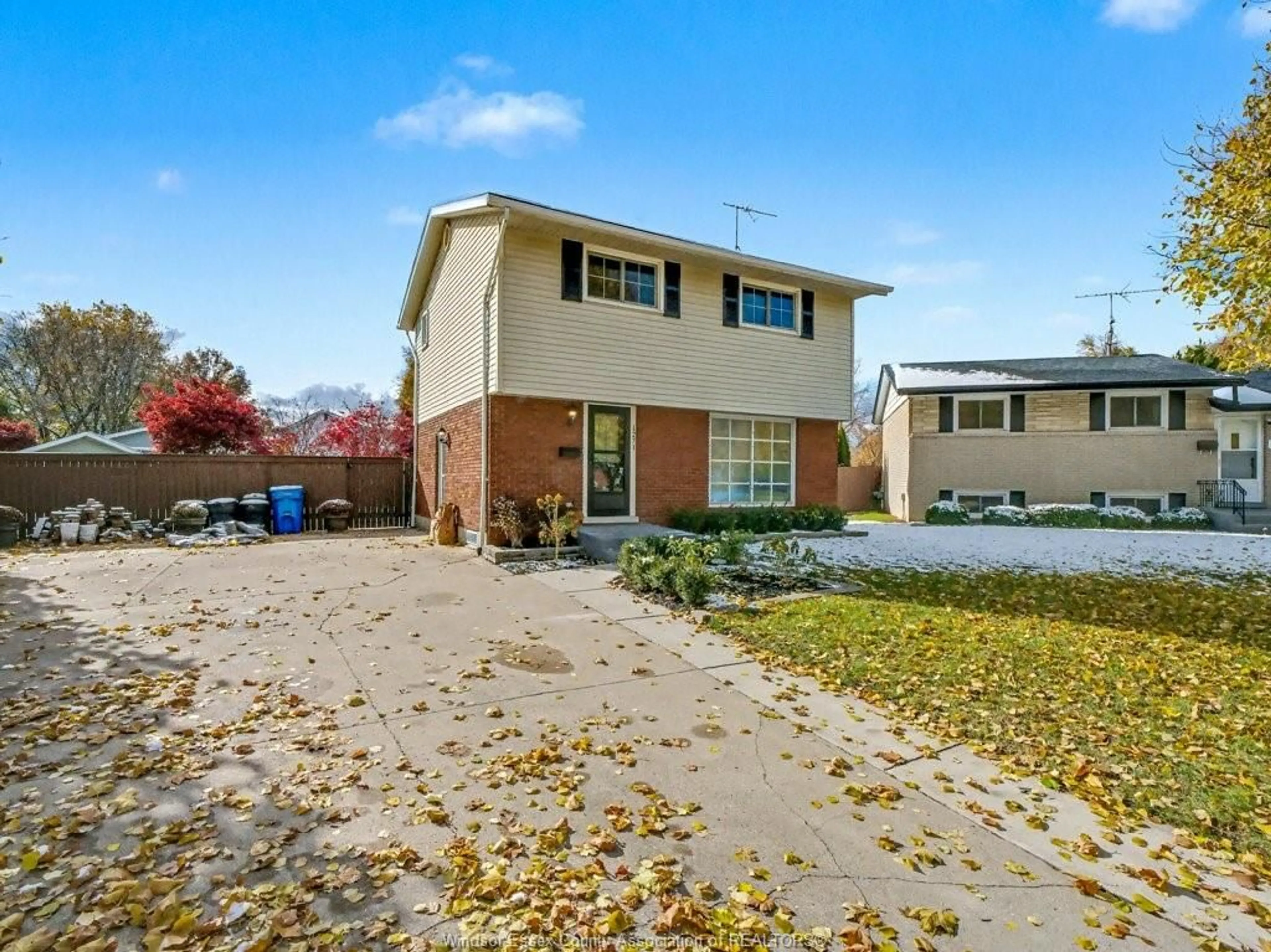 Home with brick exterior material, street for 1271 BROCK, Windsor Ontario N9C 2V4