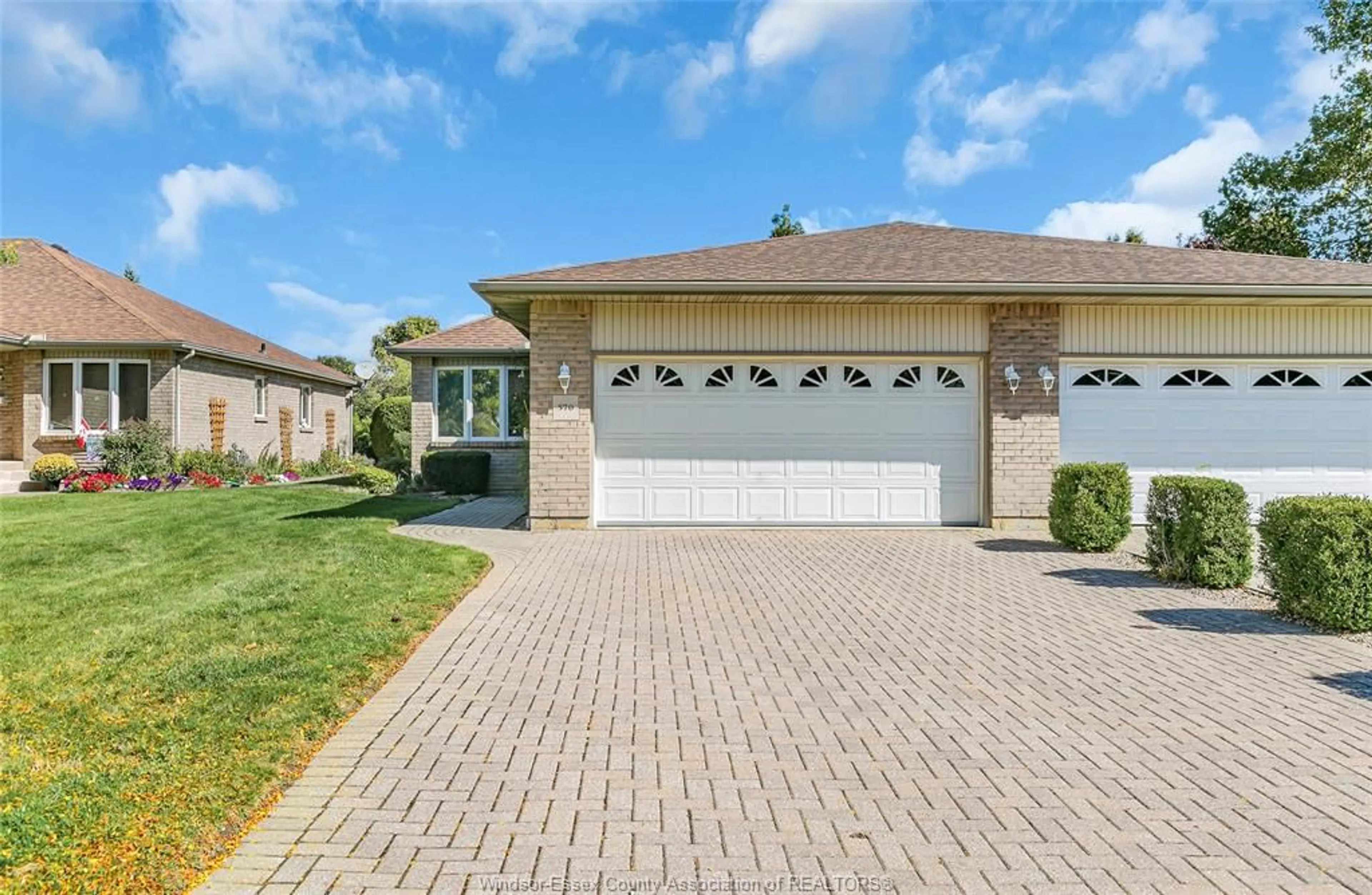 Home with brick exterior material, street for 570 RODFAM, Windsor Ontario N9G 2W1