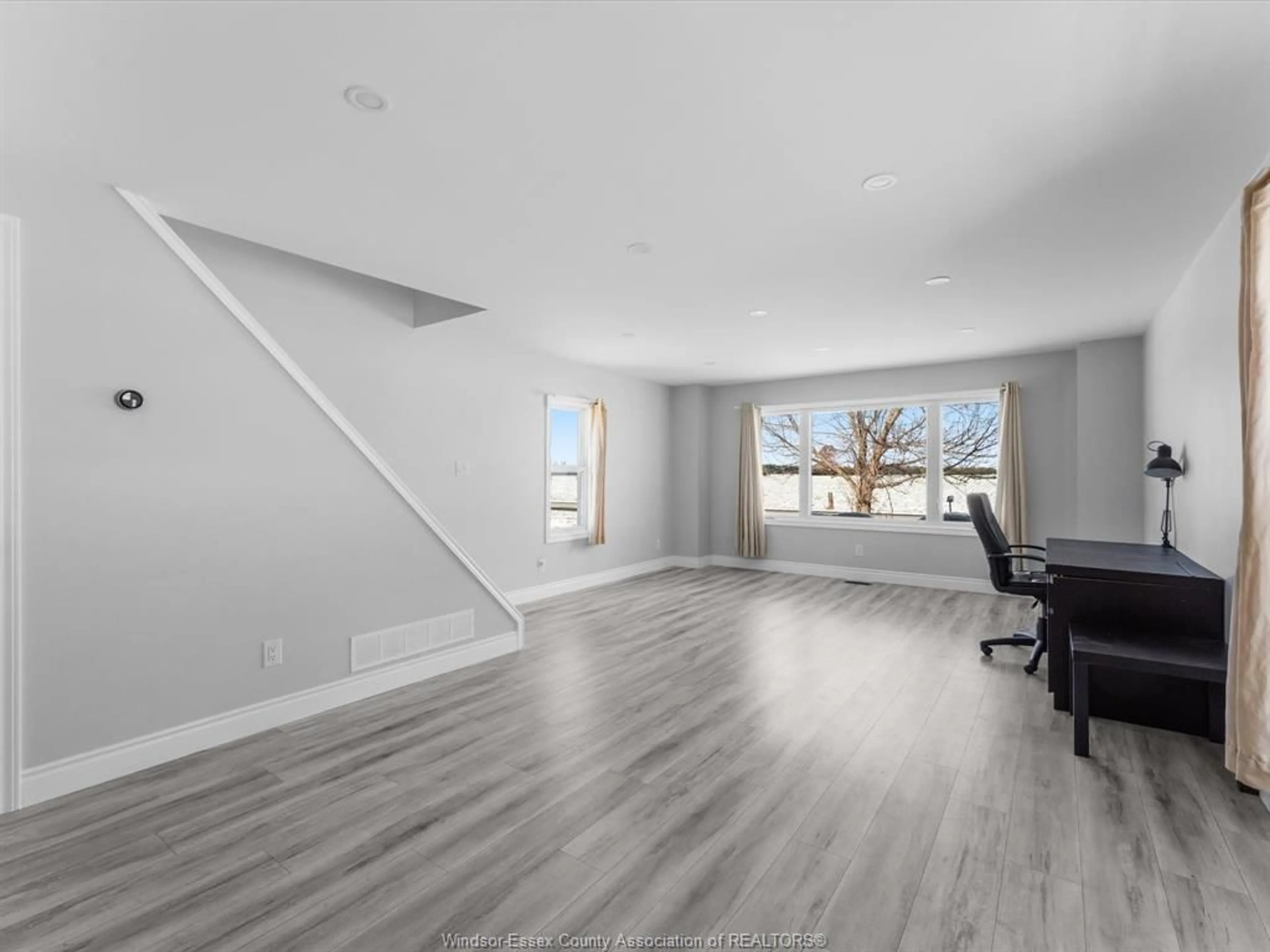 Unknown for 1006 MERSEA RD 5, Leamington Ontario N0P 2J0