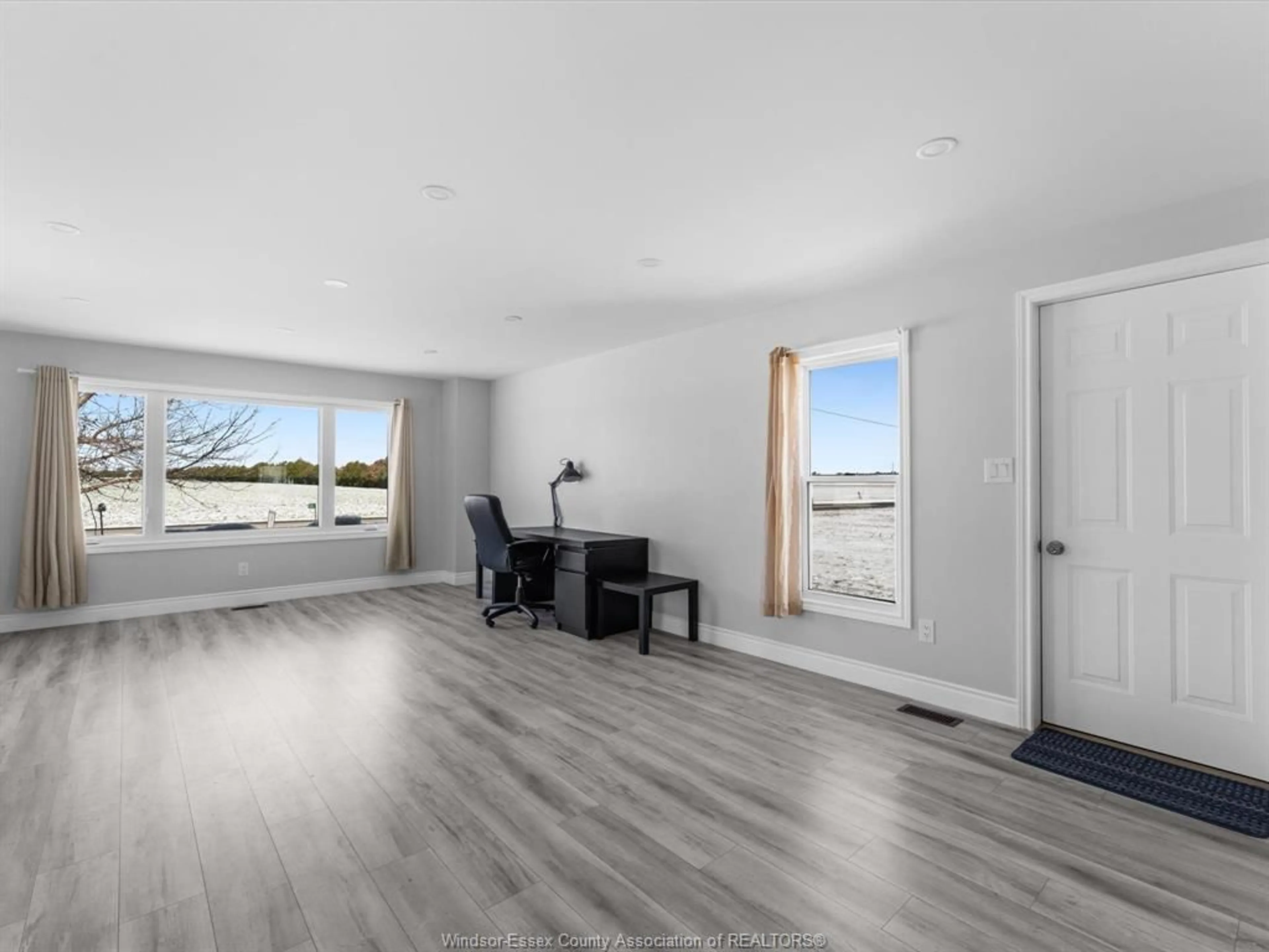 A pic of a room for 1006 MERSEA RD 5, Leamington Ontario N0P 2J0