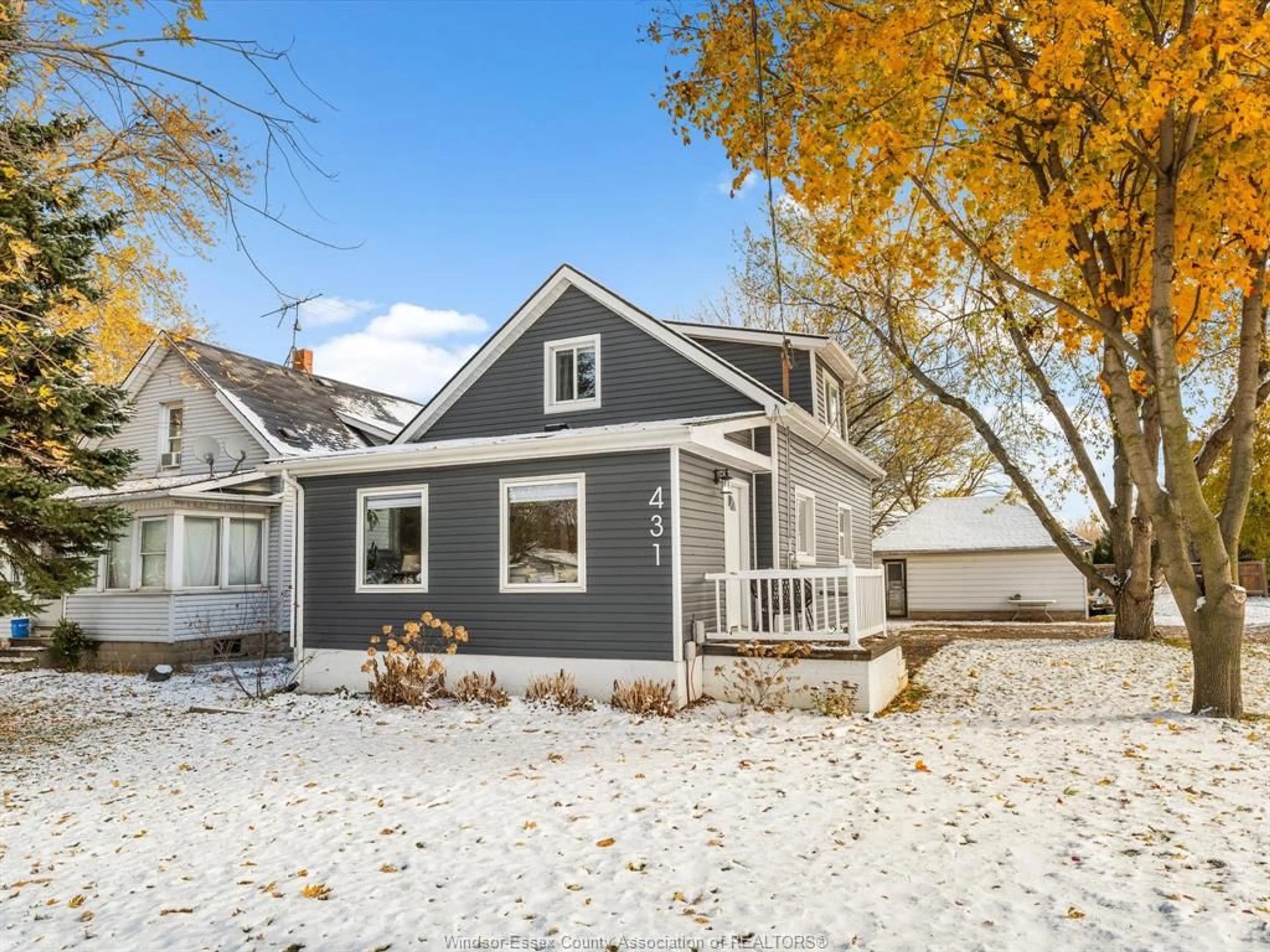 Home with vinyl exterior material, street for 431 SOUTH St, Belle River Ontario N0R 1A0