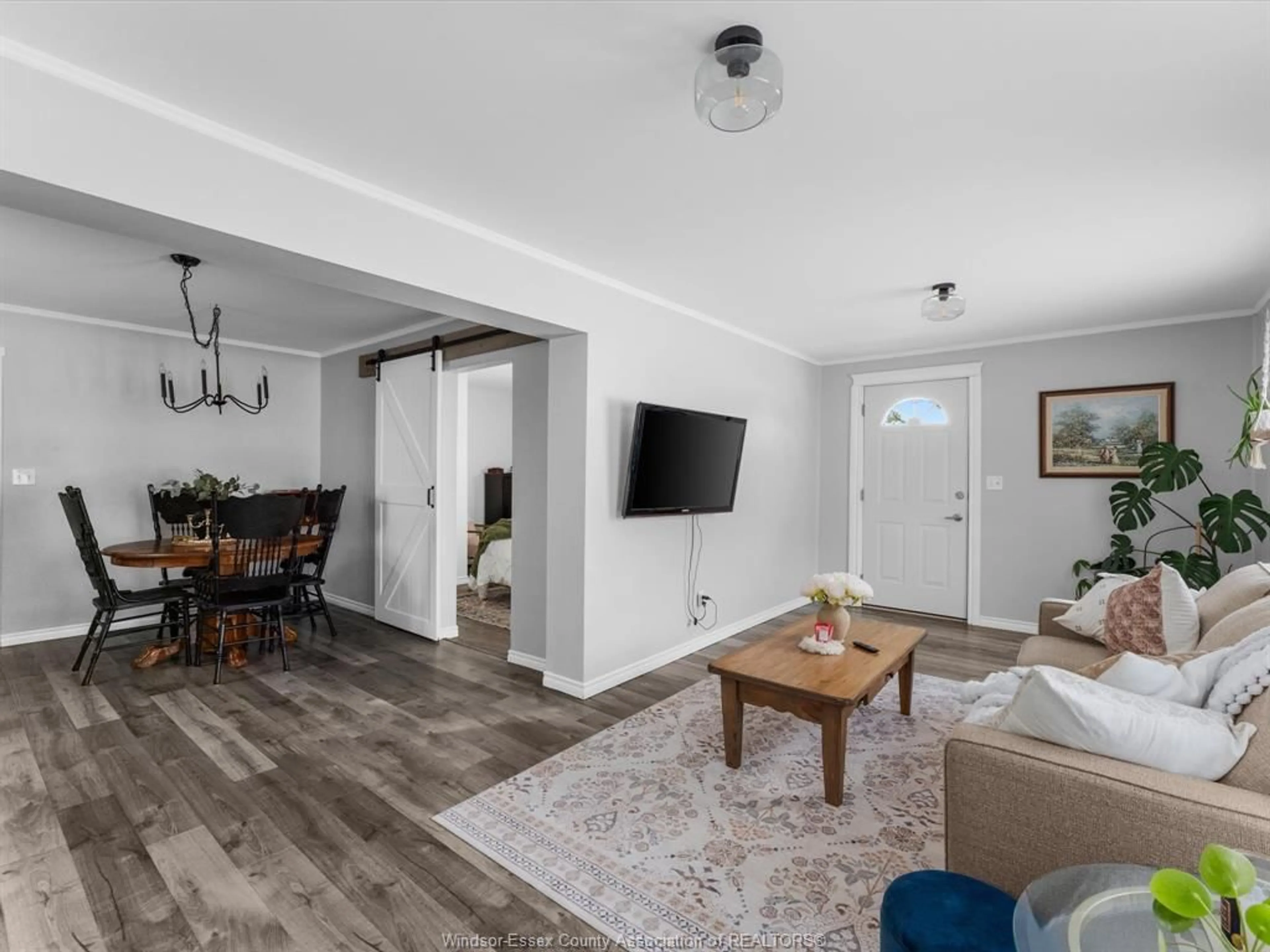 Living room with furniture, unknown for 431 SOUTH St, Belle River Ontario N0R 1A0