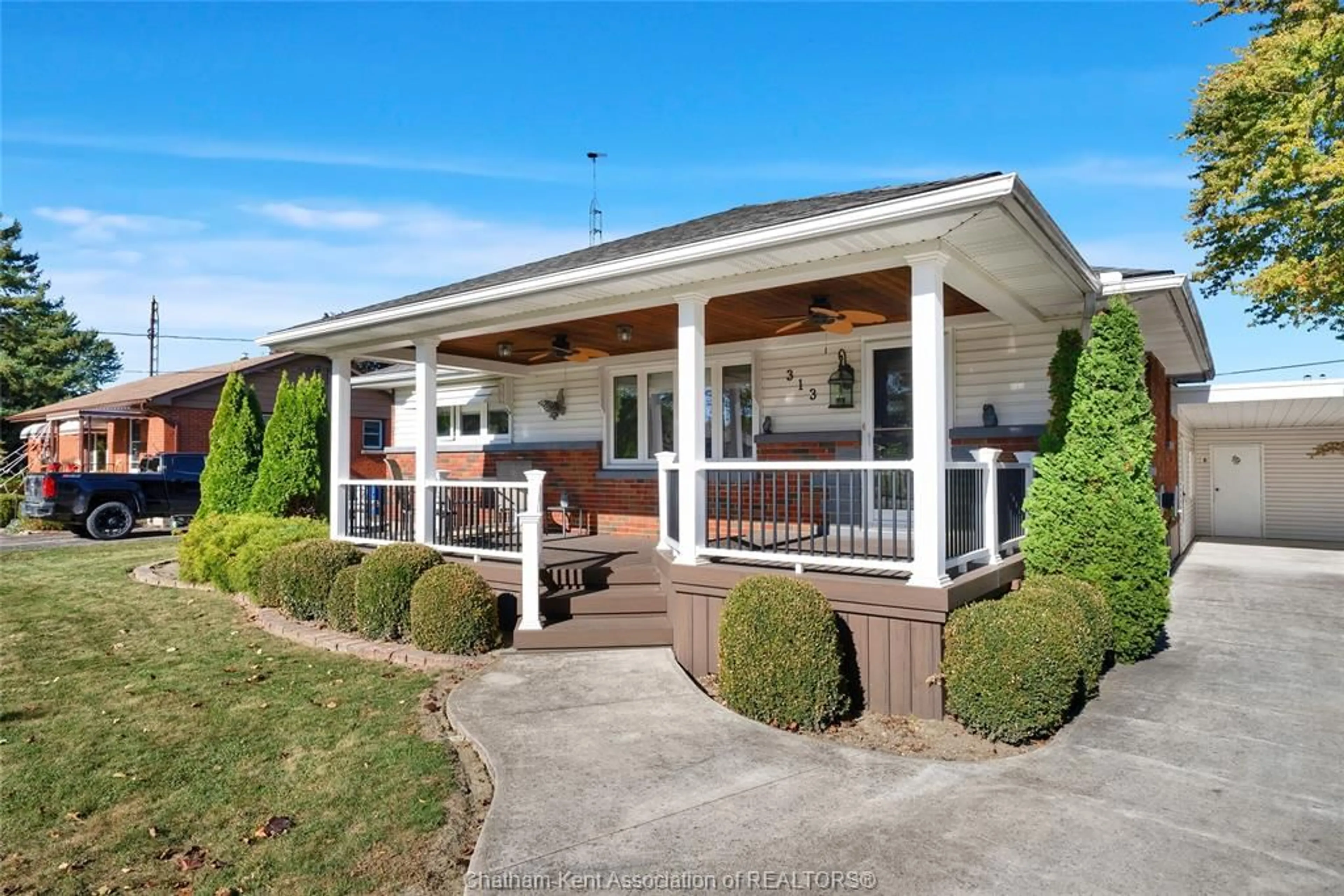 Patio, unknown for 313 Thomas Ave, Wallaceburg Ontario N8A 2C1