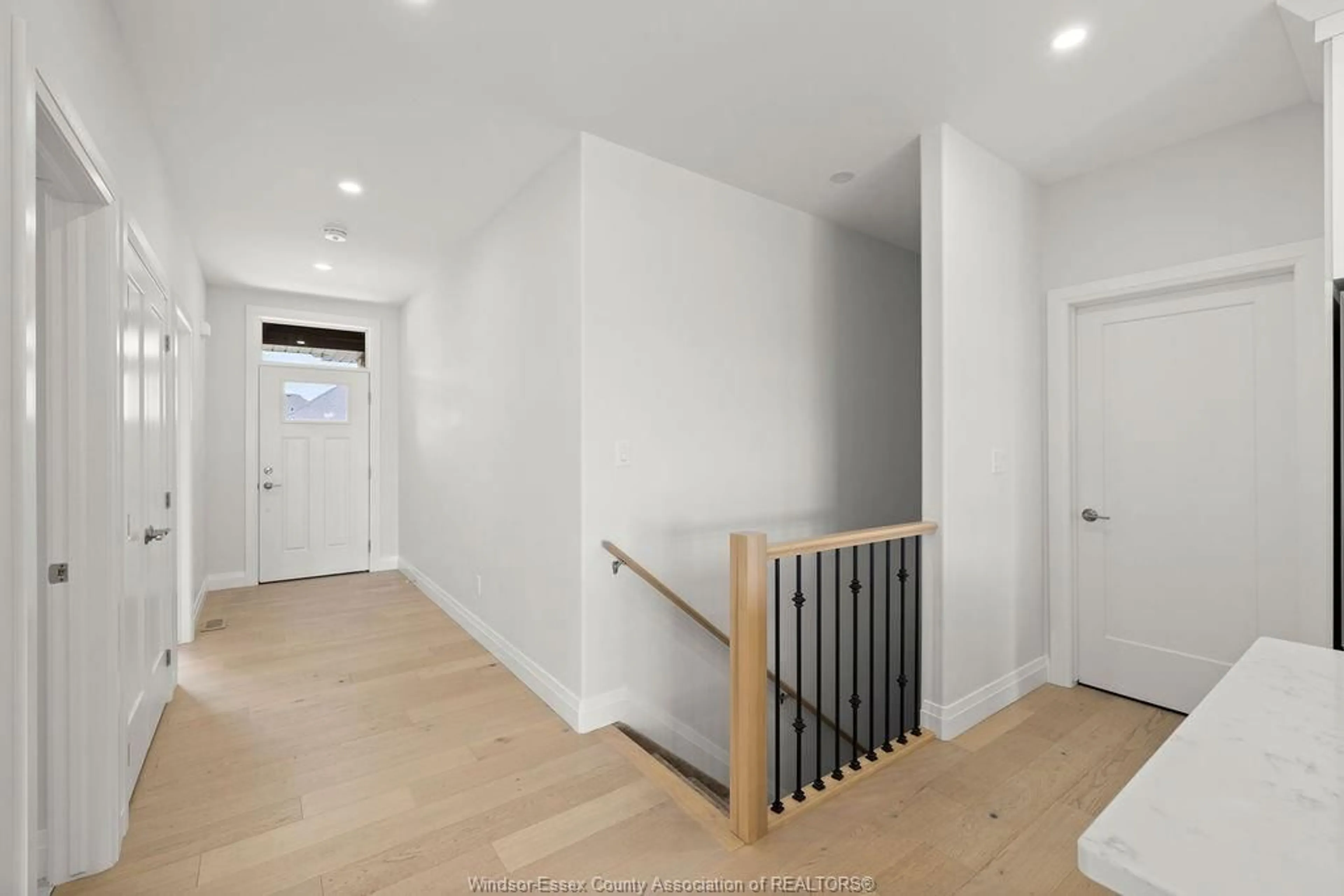 Unknown for 2434 BARKLEY Ave, Windsor Ontario N8P 0E9