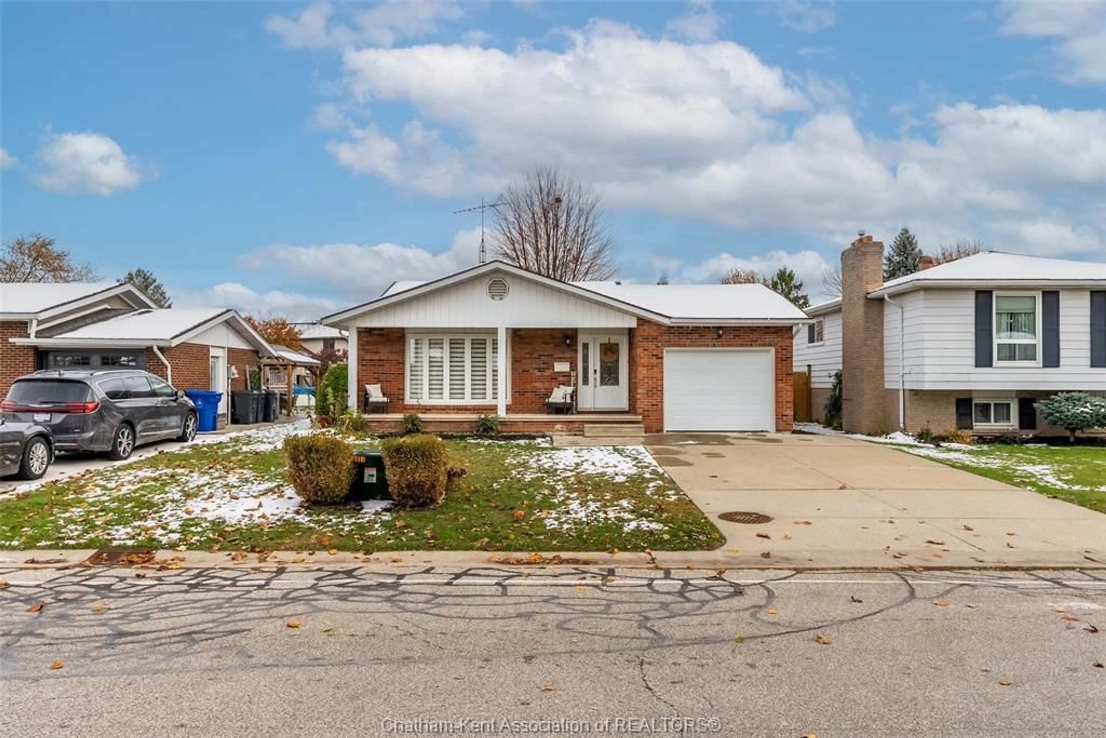 Home with brick exterior material, street for 87 Woodycrest Ave, Kingsville Ontario N9Y 3P7