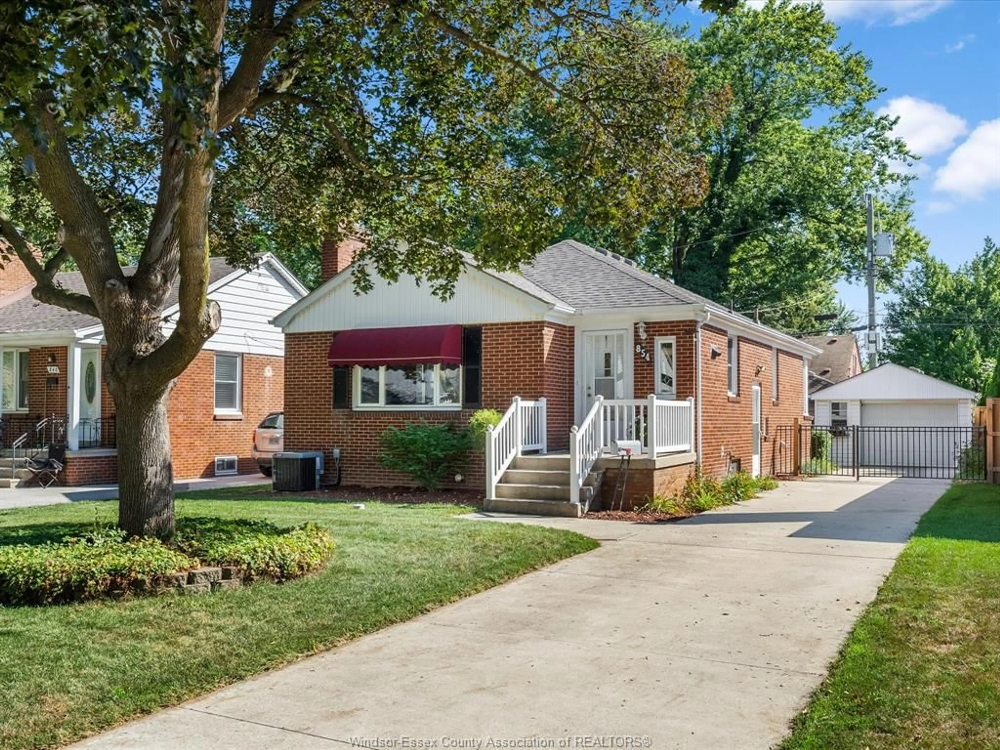 Home with brick exterior material, street for 854 BELLEPERCHE Pl, Windsor Ontario N8S 3C1