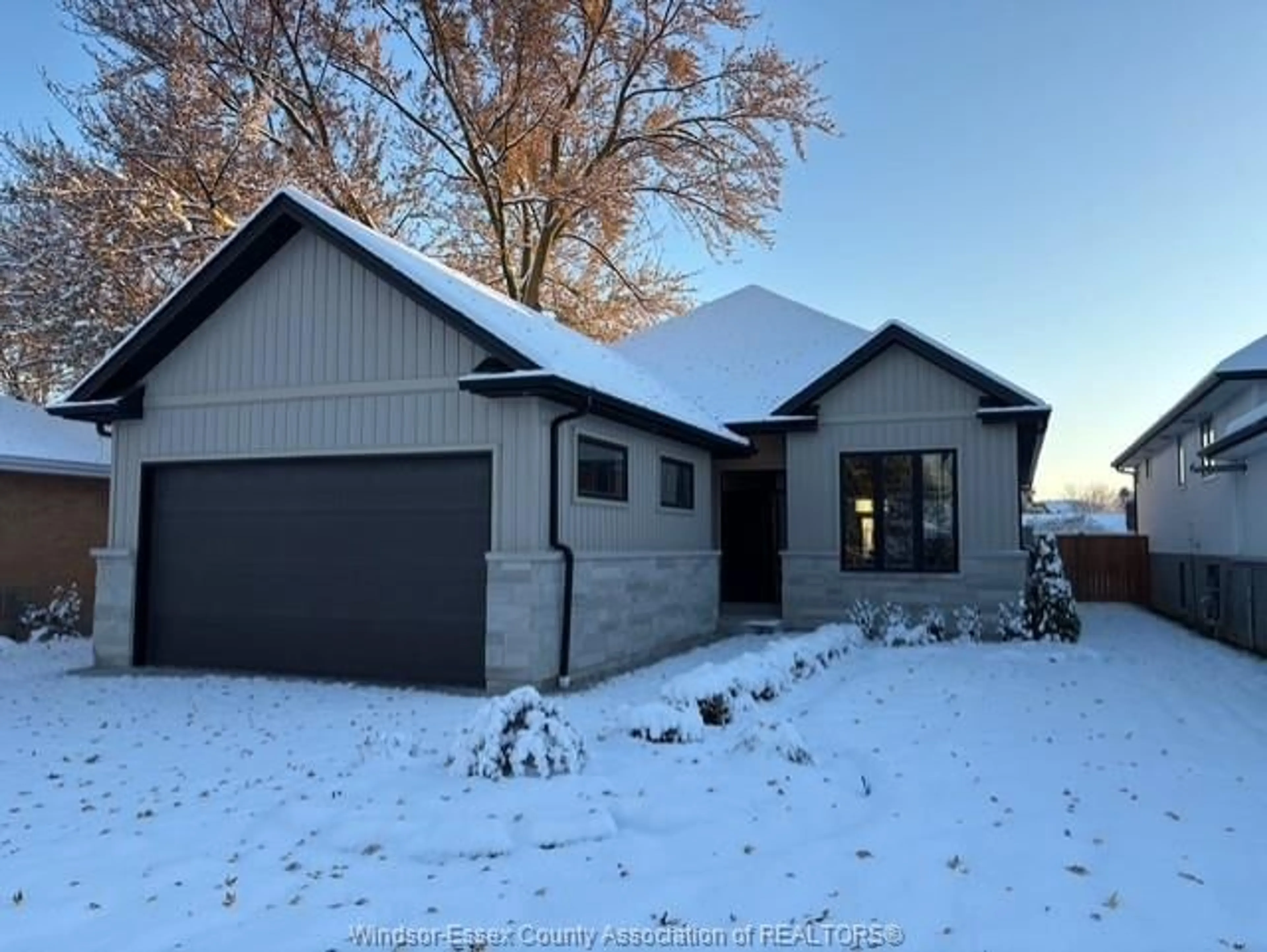 Unknown for 1644 SHAWNEE Rd, Tecumseh Ontario N8N 1S5