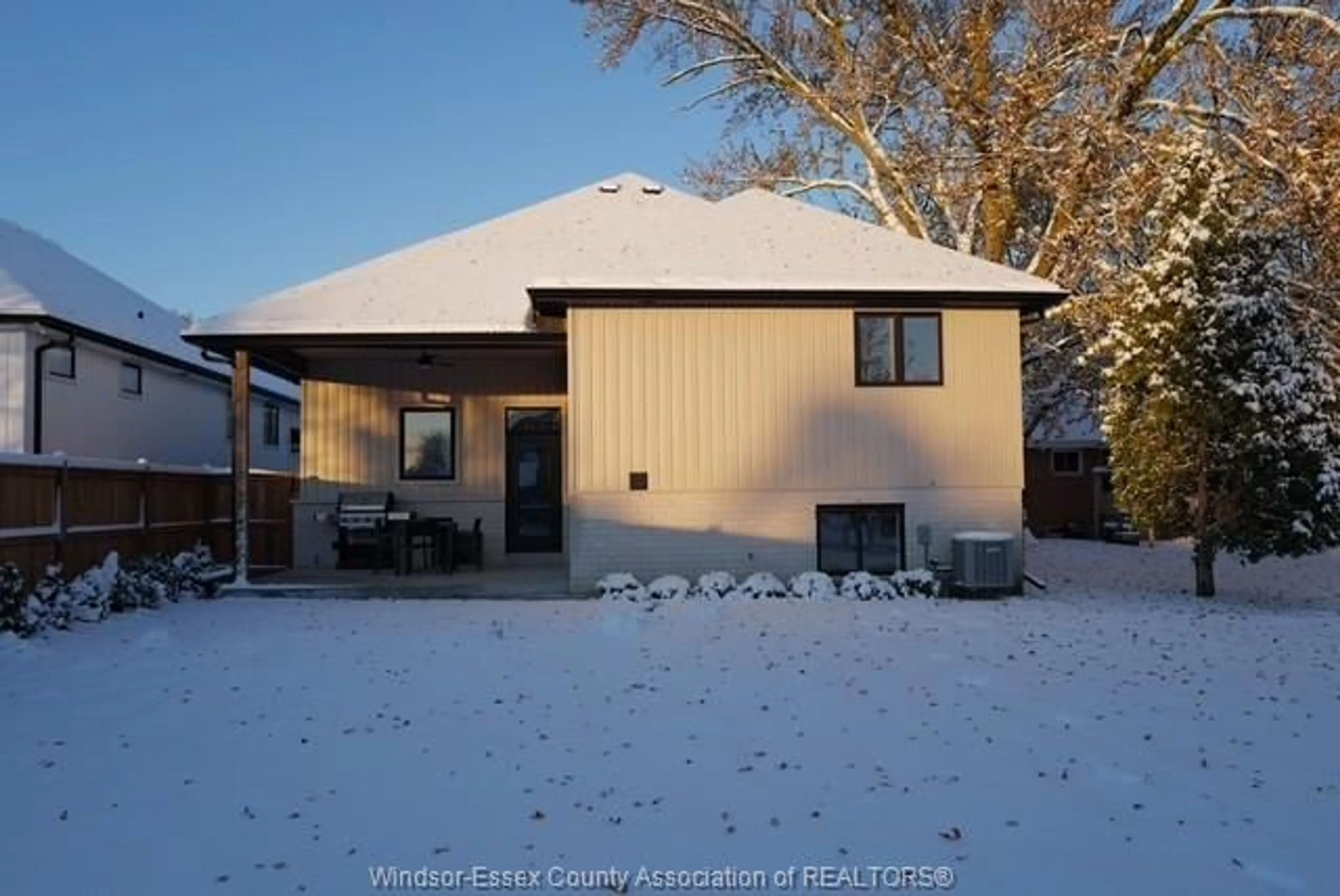 Unknown for 1644 SHAWNEE Rd, Tecumseh Ontario N8N 1S5