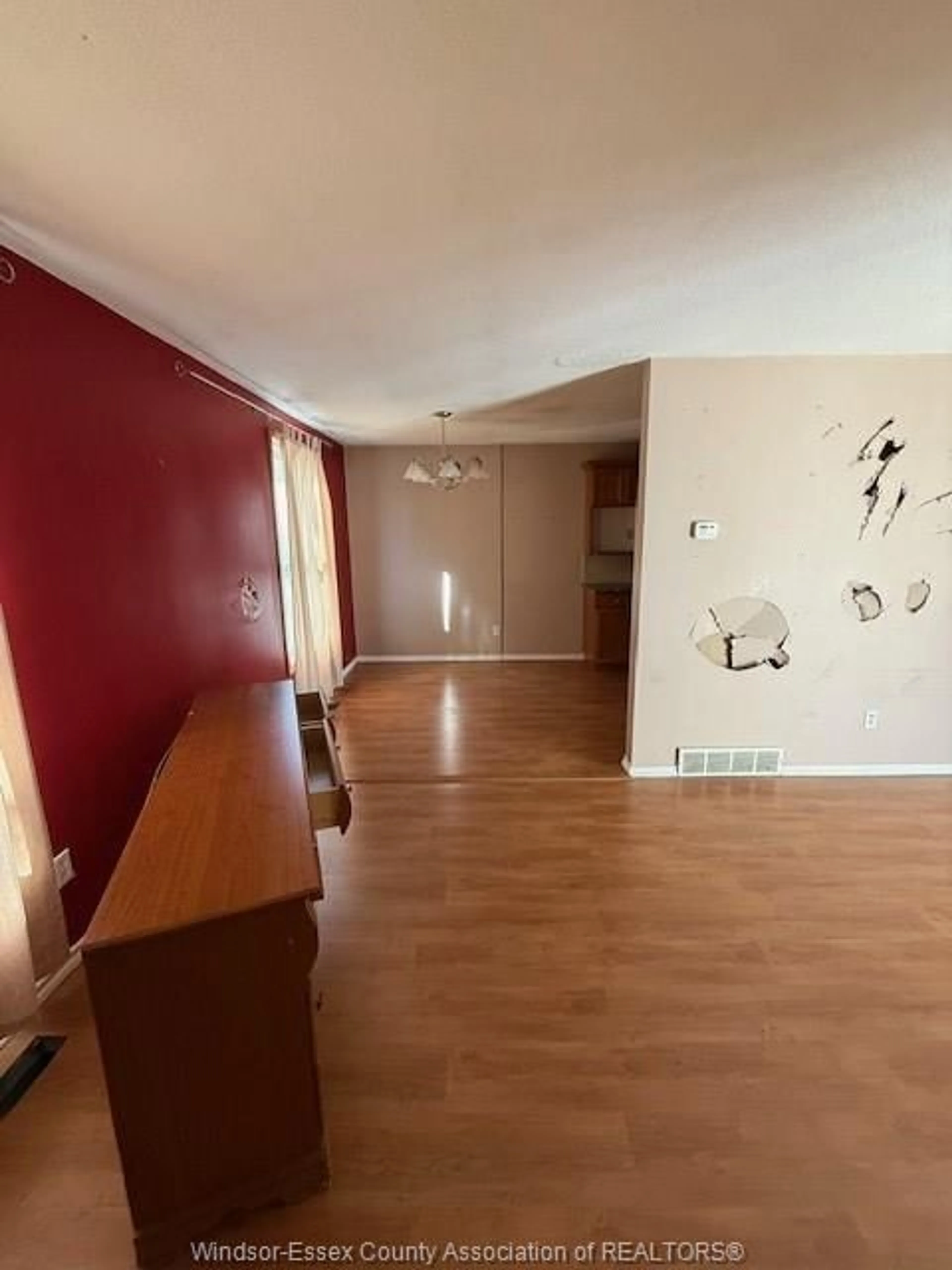 A pic of a room for 3050 ERINDALE Cres, Windsor Ontario N8W 4Z1