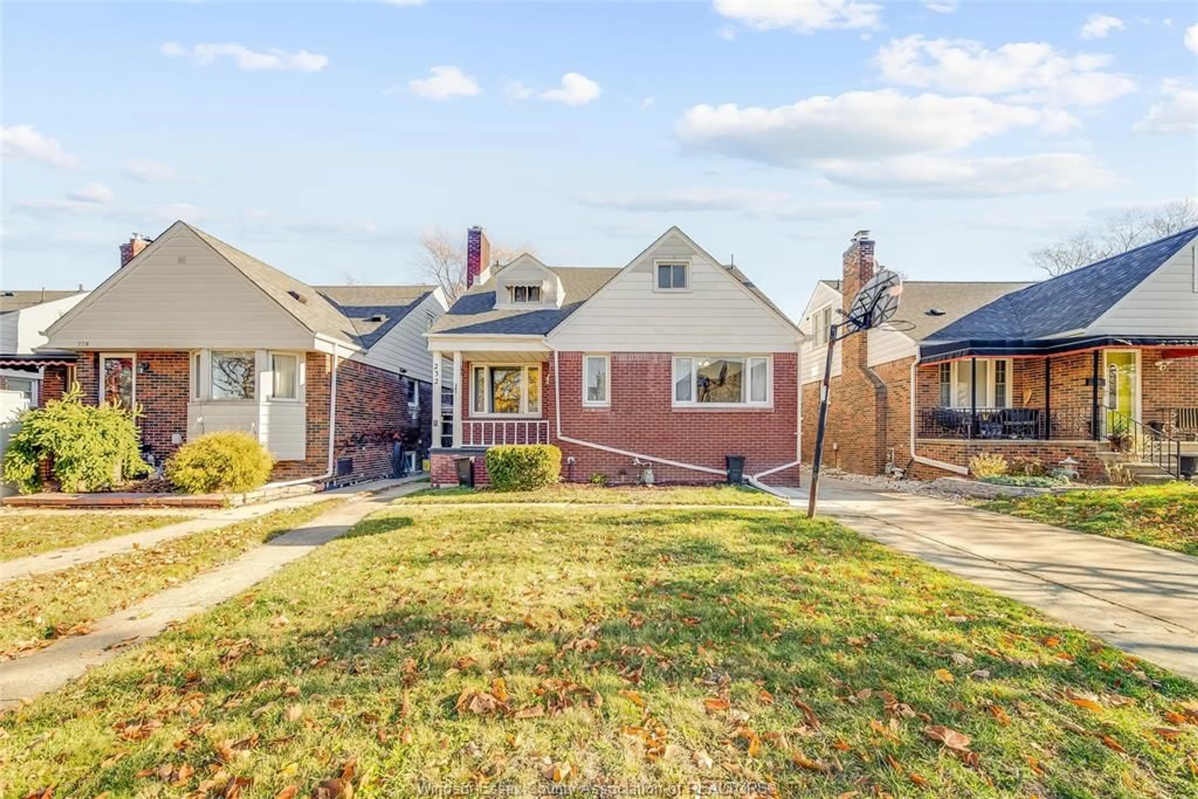Home with brick exterior material, street for 232 ST. LOUIS Ave, Windsor Ontario N8S 2K3