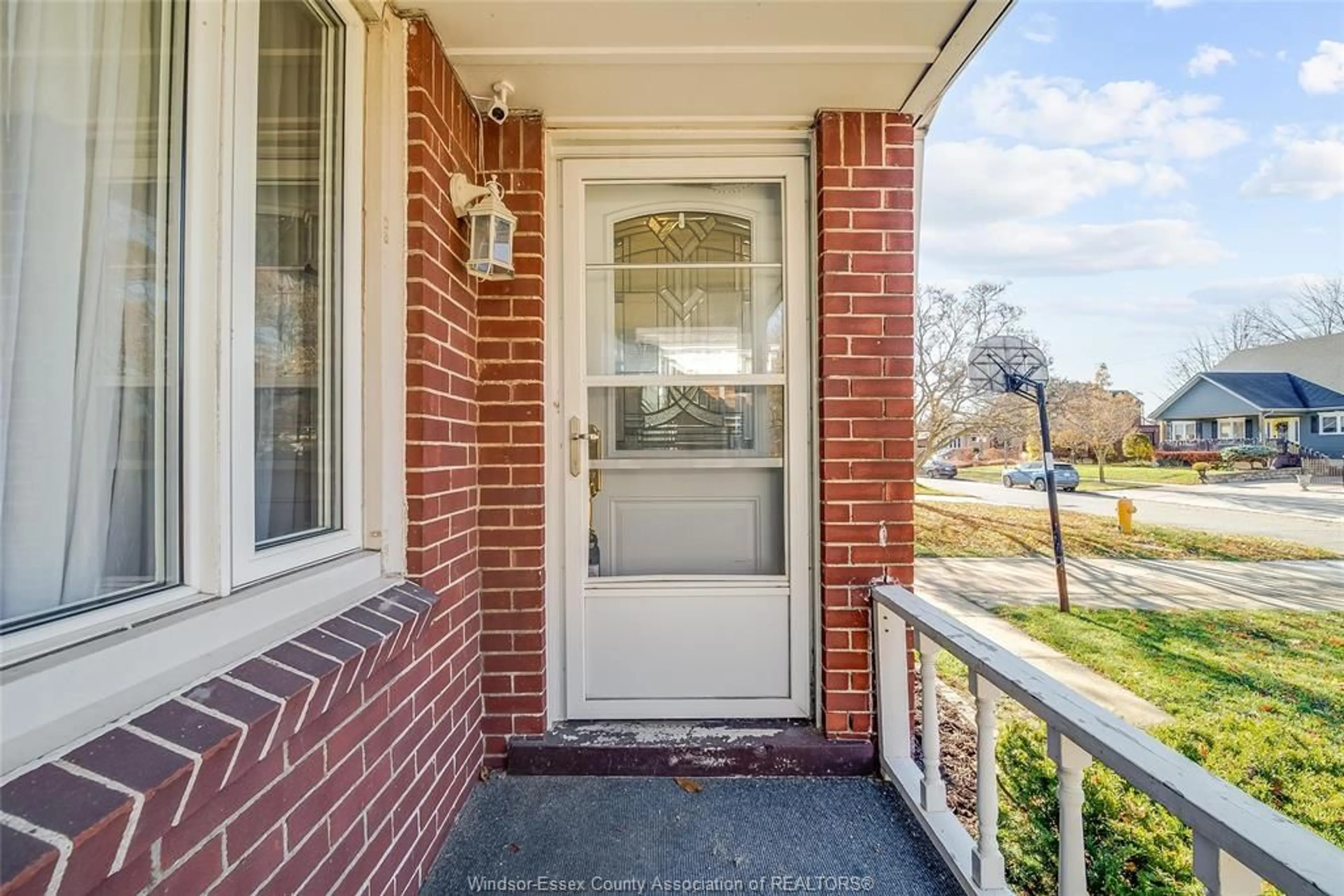 Home with brick exterior material, street for 232 ST. LOUIS Ave, Windsor Ontario N8S 2K3