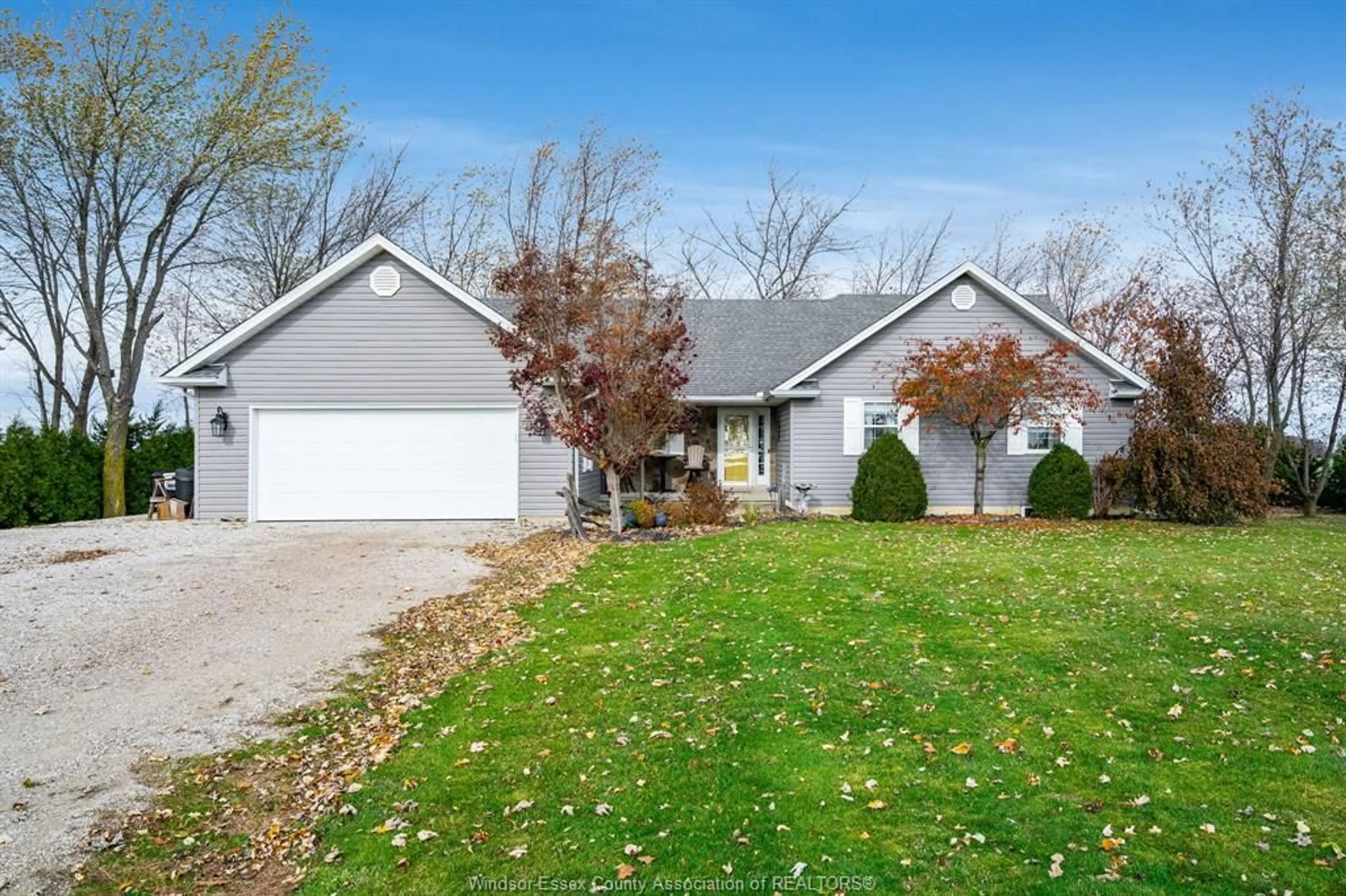 Home with vinyl exterior material, street for 2790 Auction Side Road, Comber Ontario N0P 1J0