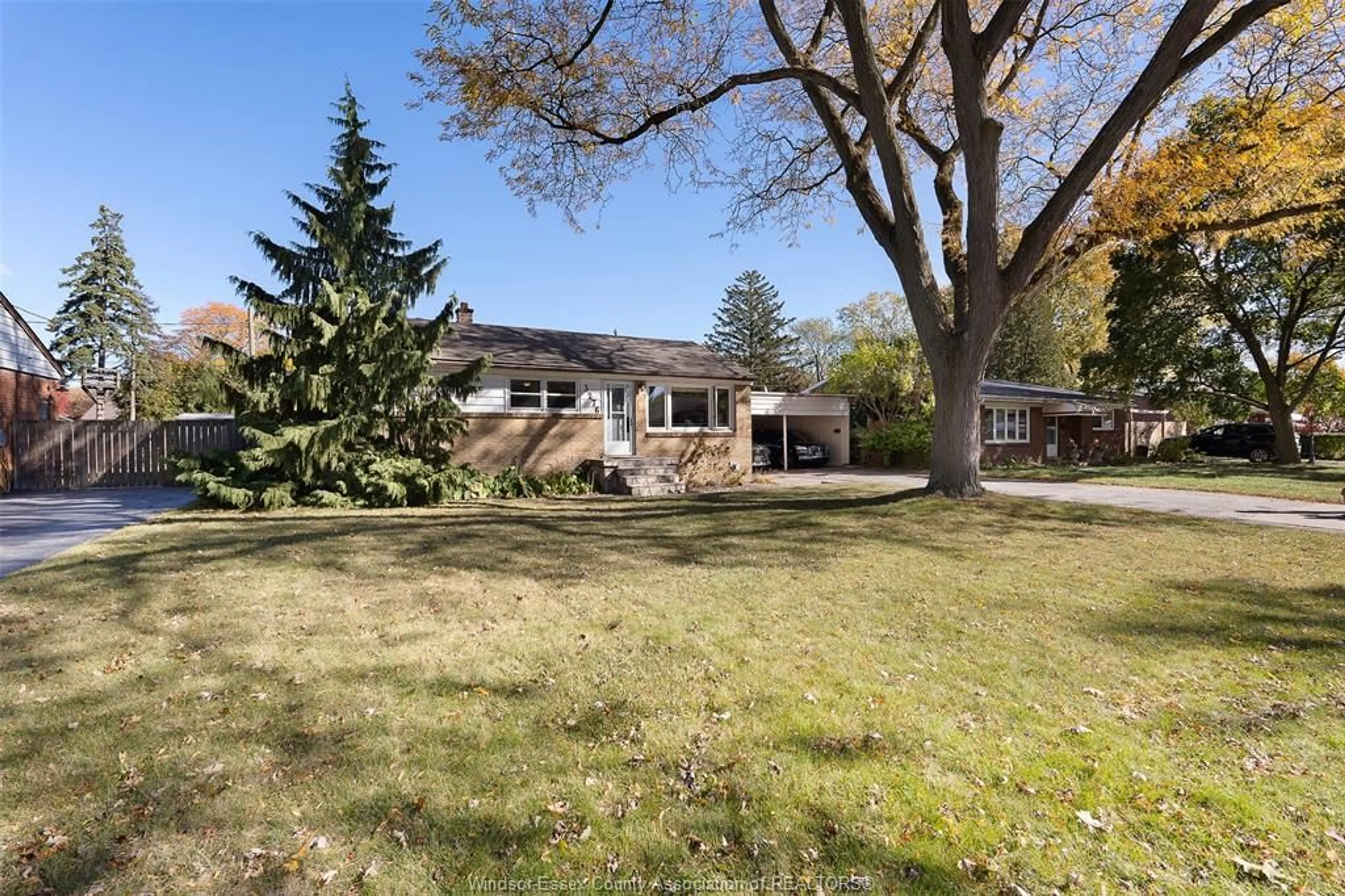 Patio, unknown for 3276 VIRGINIA PARK Ave, Windsor Ontario N9E 2C3