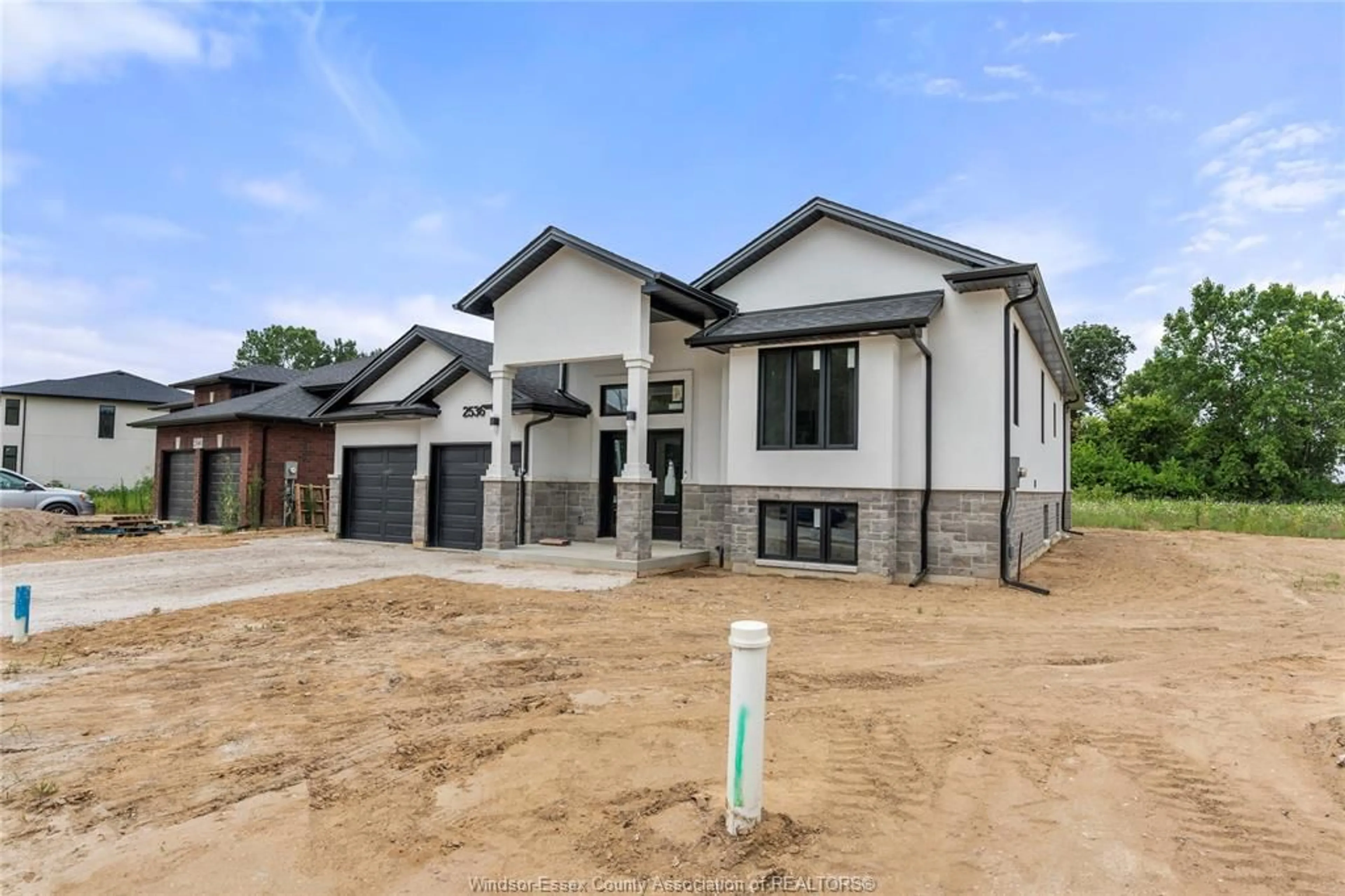 Home with brick exterior material, street for 2596 MAYFAIR Ave, LaSalle Ontario N9J 0E5