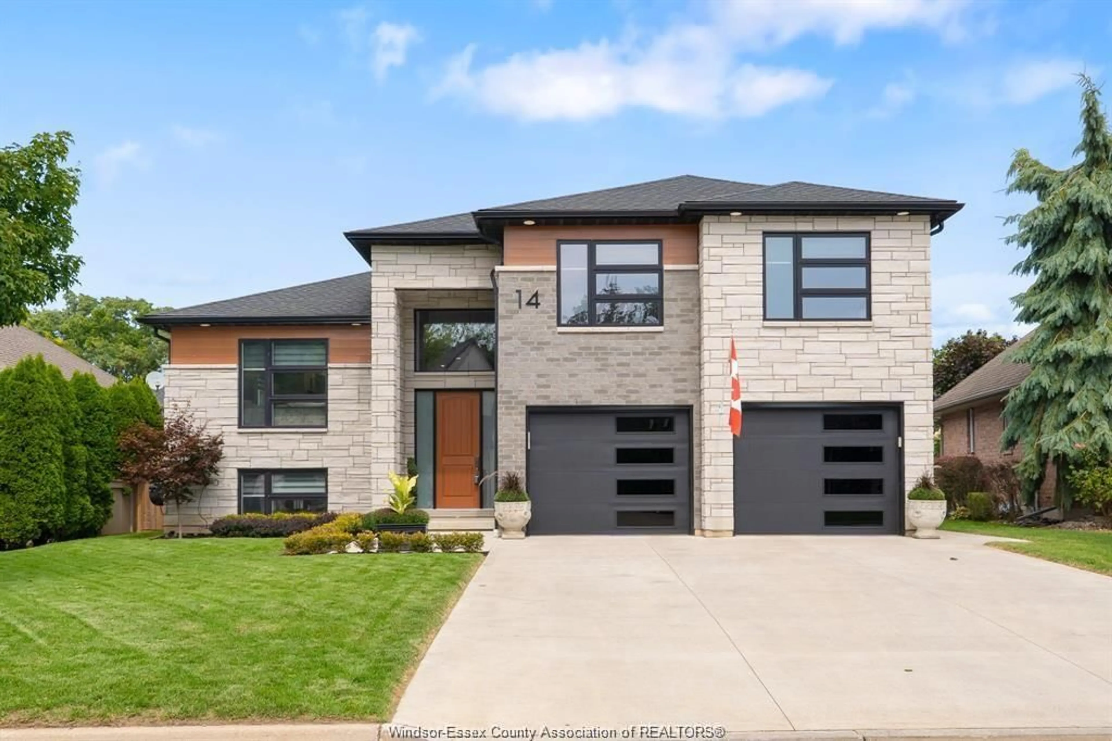 Home with brick exterior material, street for 14 PRIMROSE Dr, Kingsville Ontario N9Y 0A3